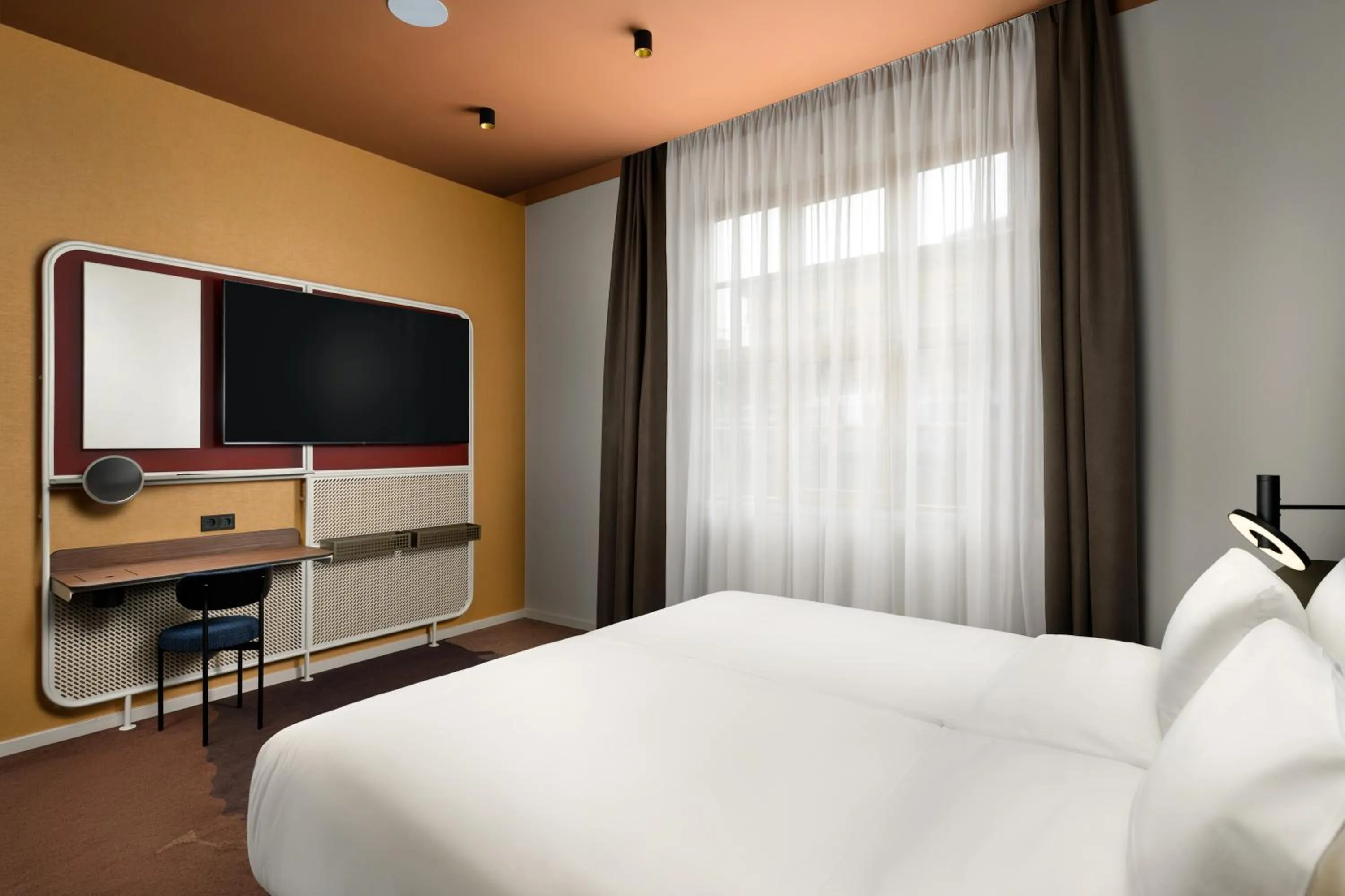 Bed in You Hotel Budapest - Handwritten Collection