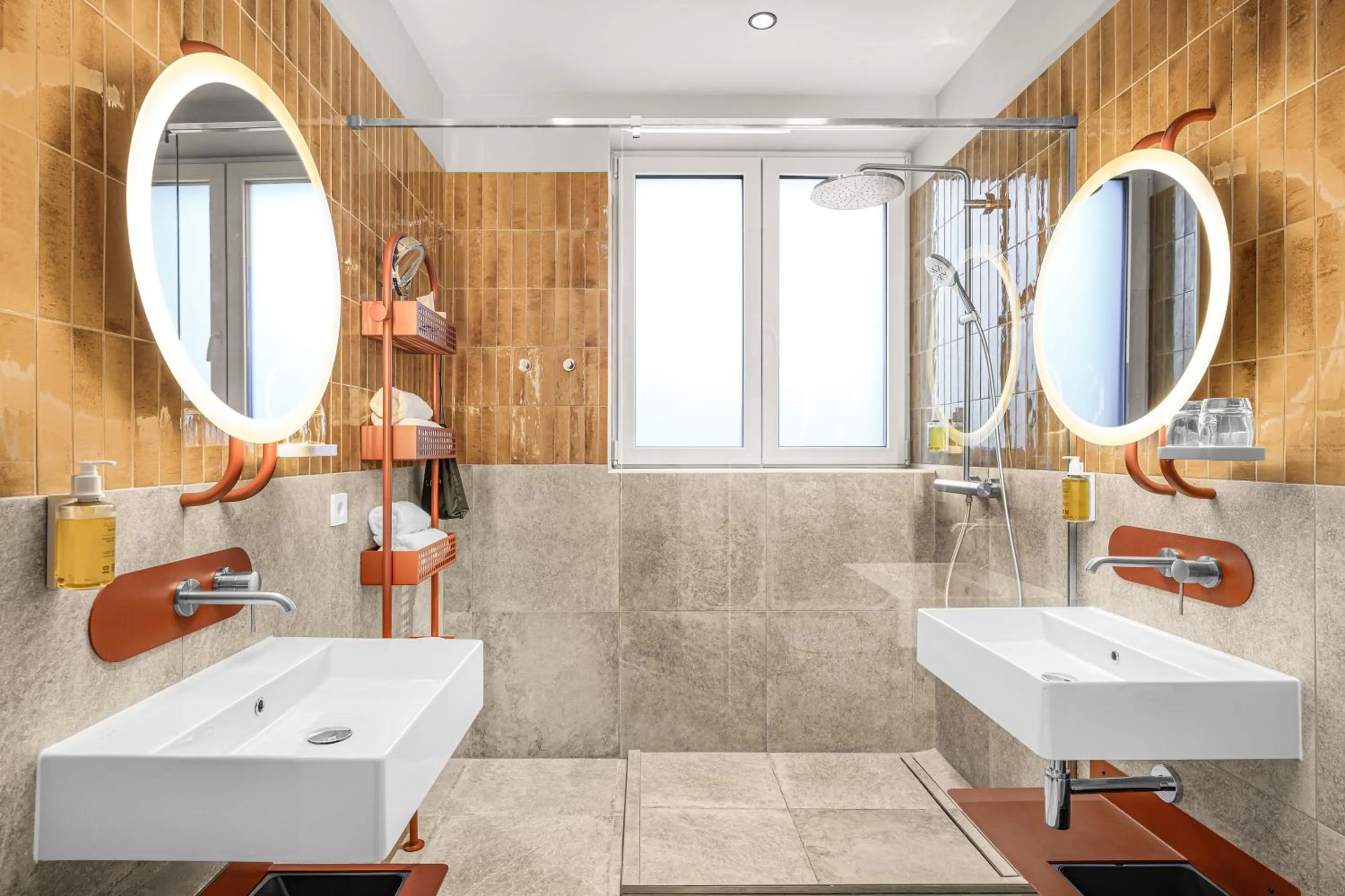 Bathroom in You Hotel Budapest - Handwritten Collection