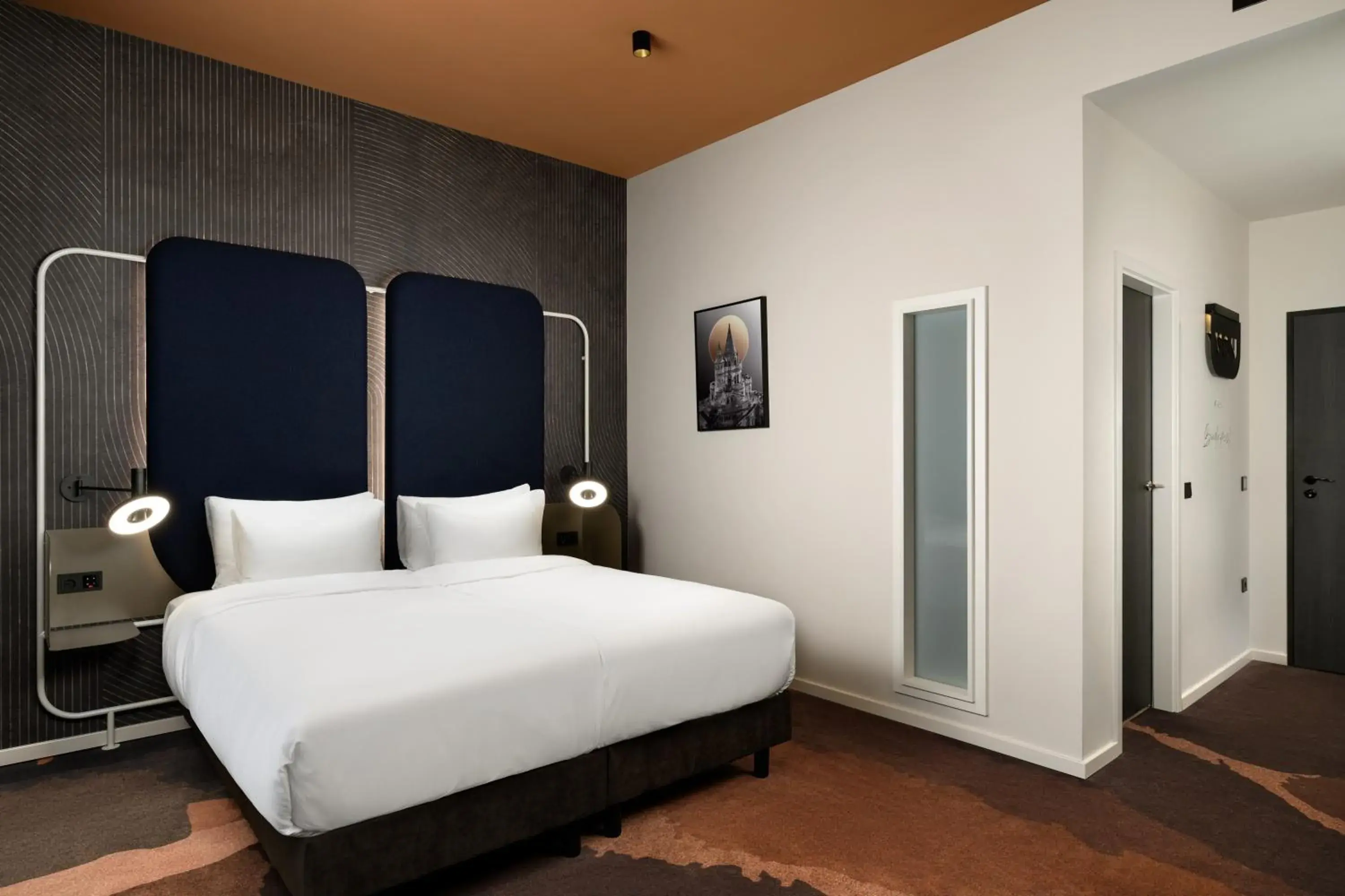 Superior Room with One Double Bed in You Hotel Budapest - Handwritten Collection Superior Room with One Double Bed in You Hotel Budapest - Handwritten Collection