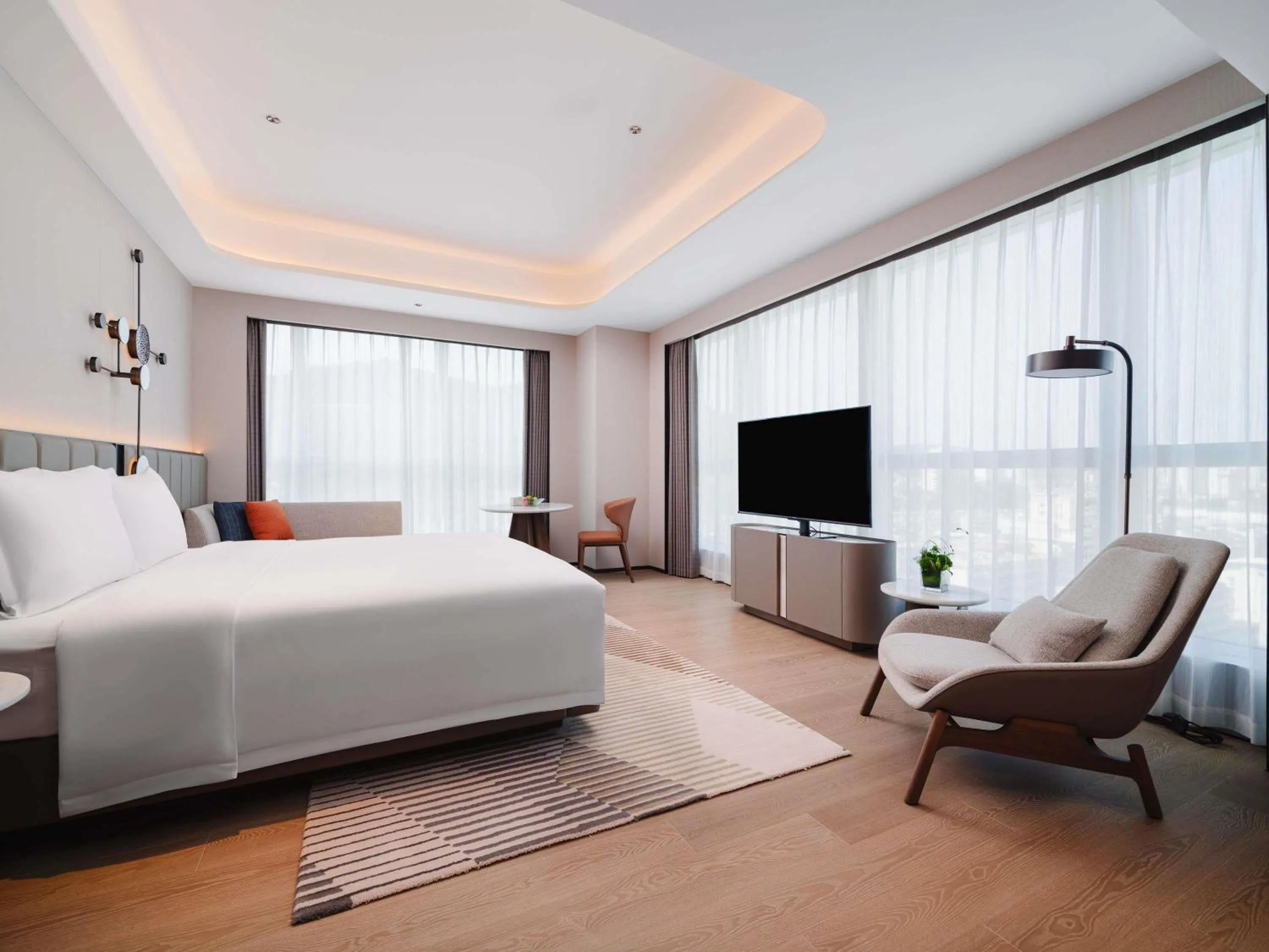 Bedroom, Bed in Novotel Xiamen Downtown