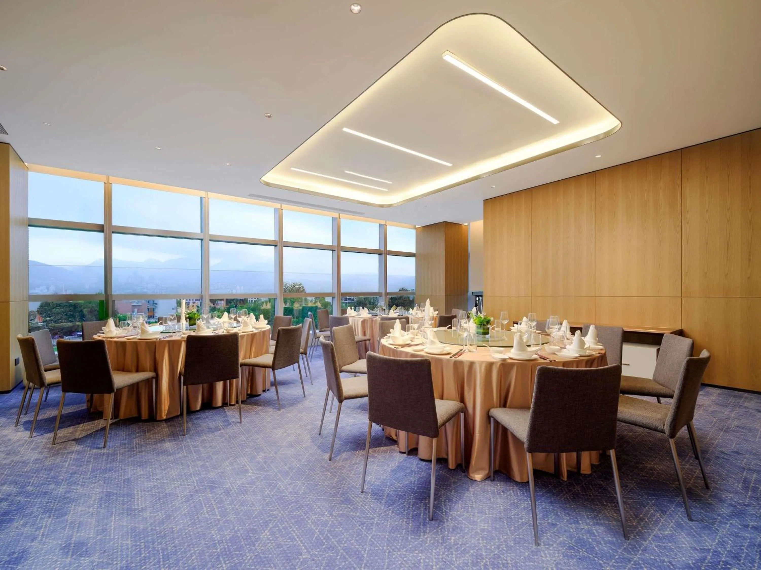 Meeting/conference room in Novotel Xiamen Downtown