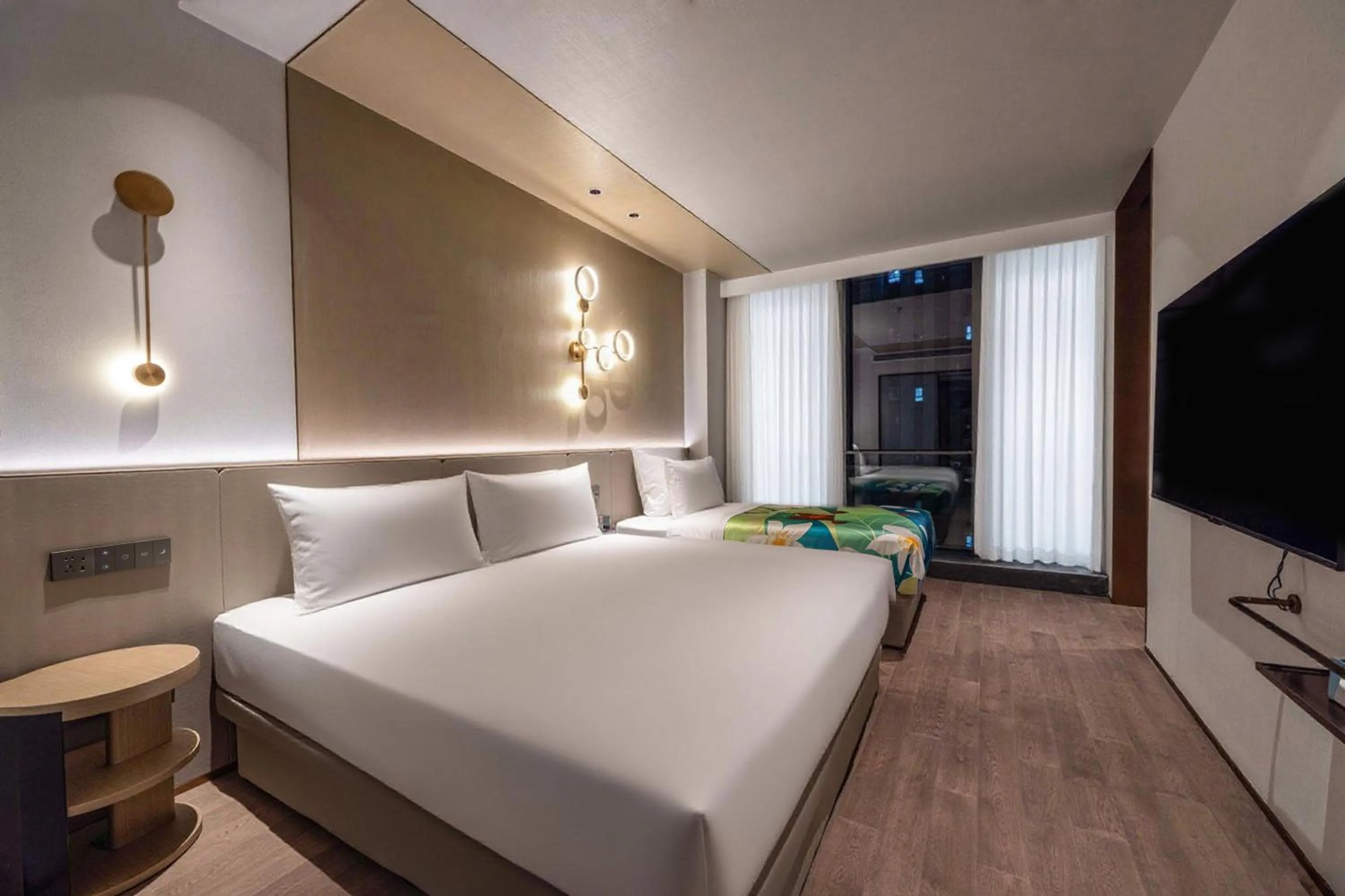 Photo of the whole room, Bed in Novotel Kunshan East