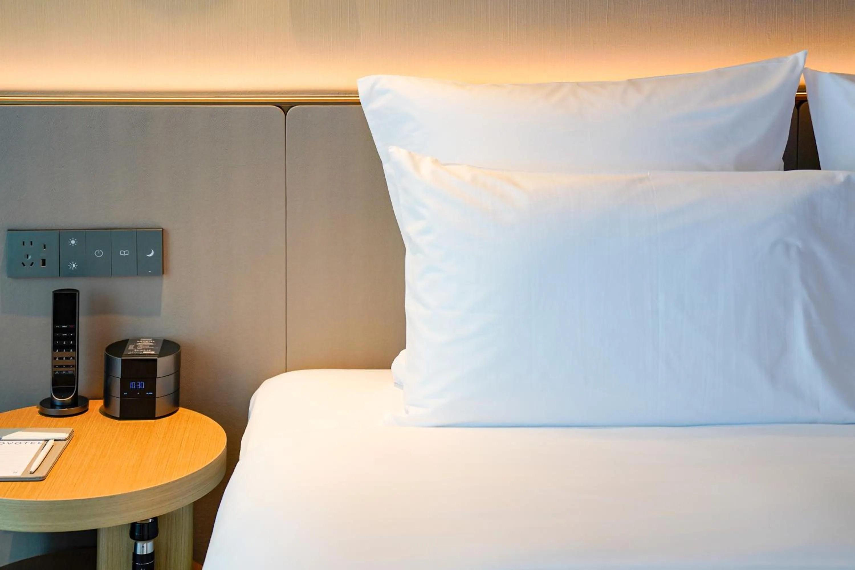 Photo of the whole room, Bed in Novotel Kunshan East