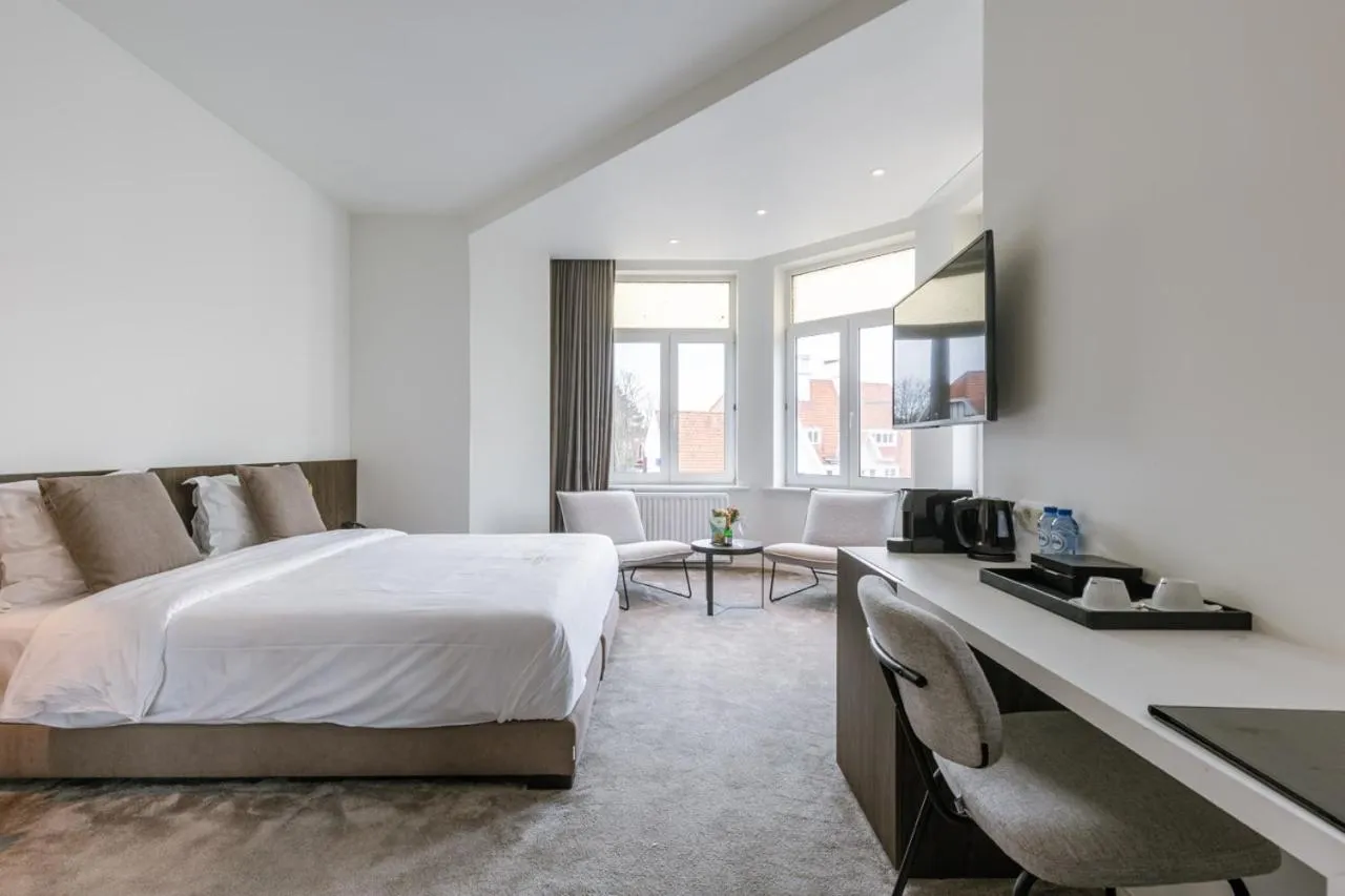 Bed in Hotel Astoria