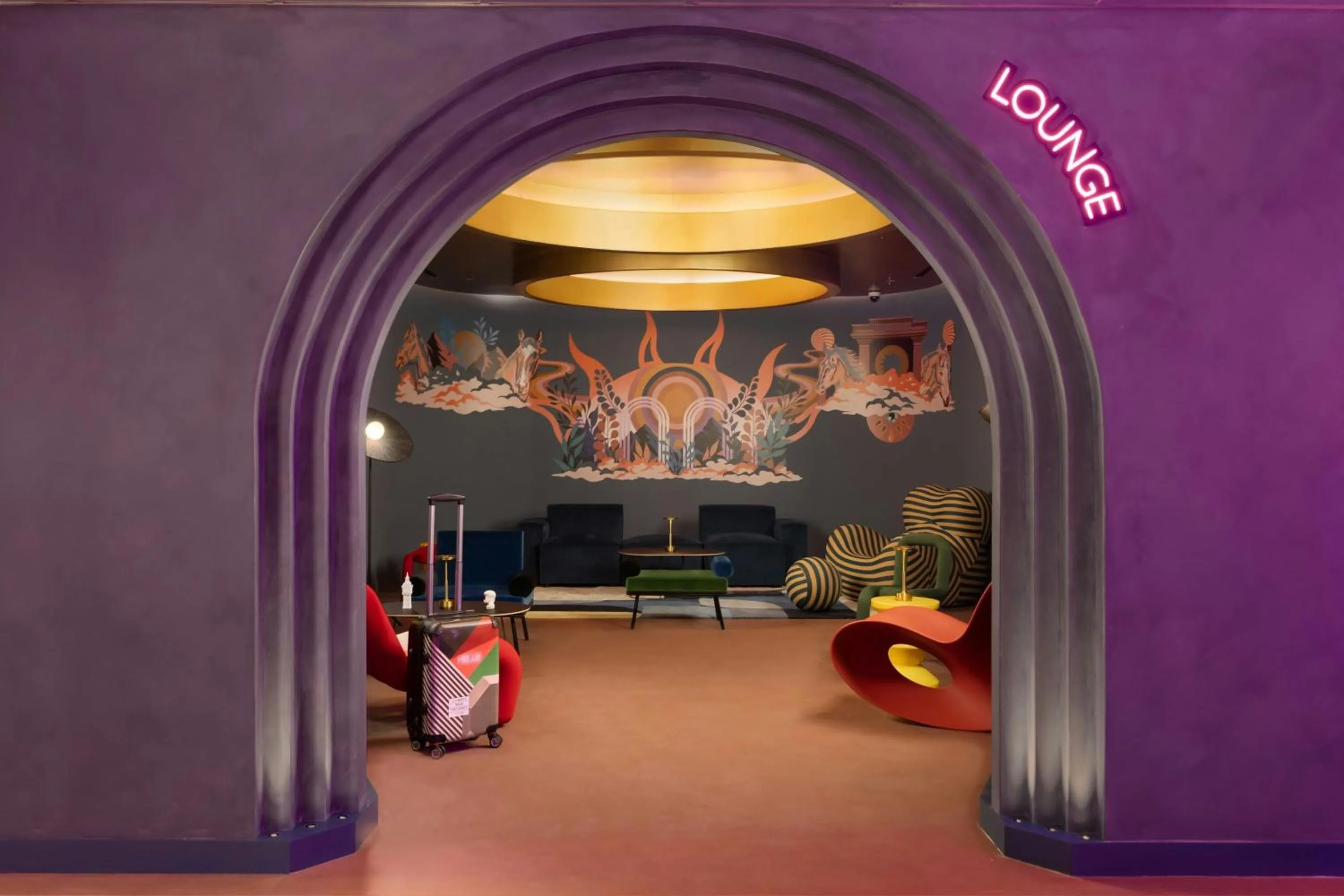 Lounge or bar in Moxy London Piccadilly Circus