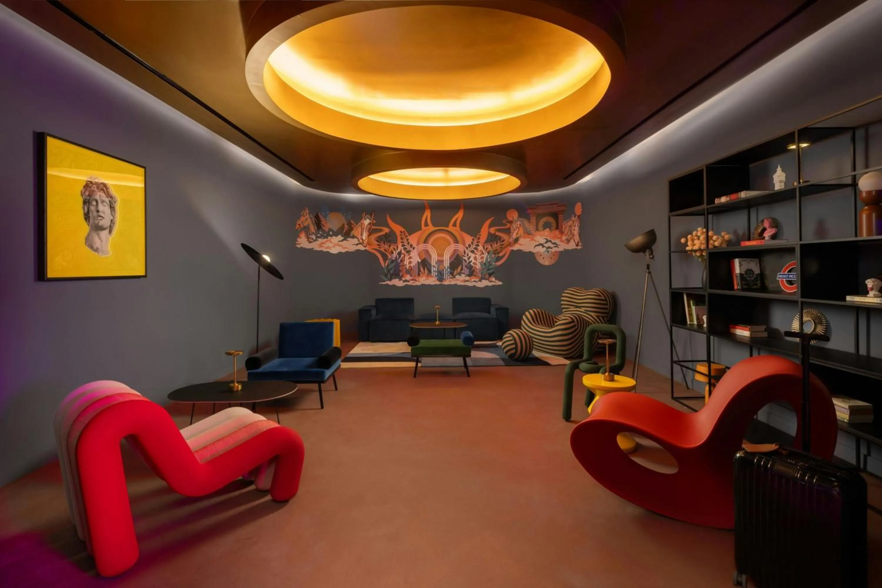 Lounge or bar in Moxy London Piccadilly Circus