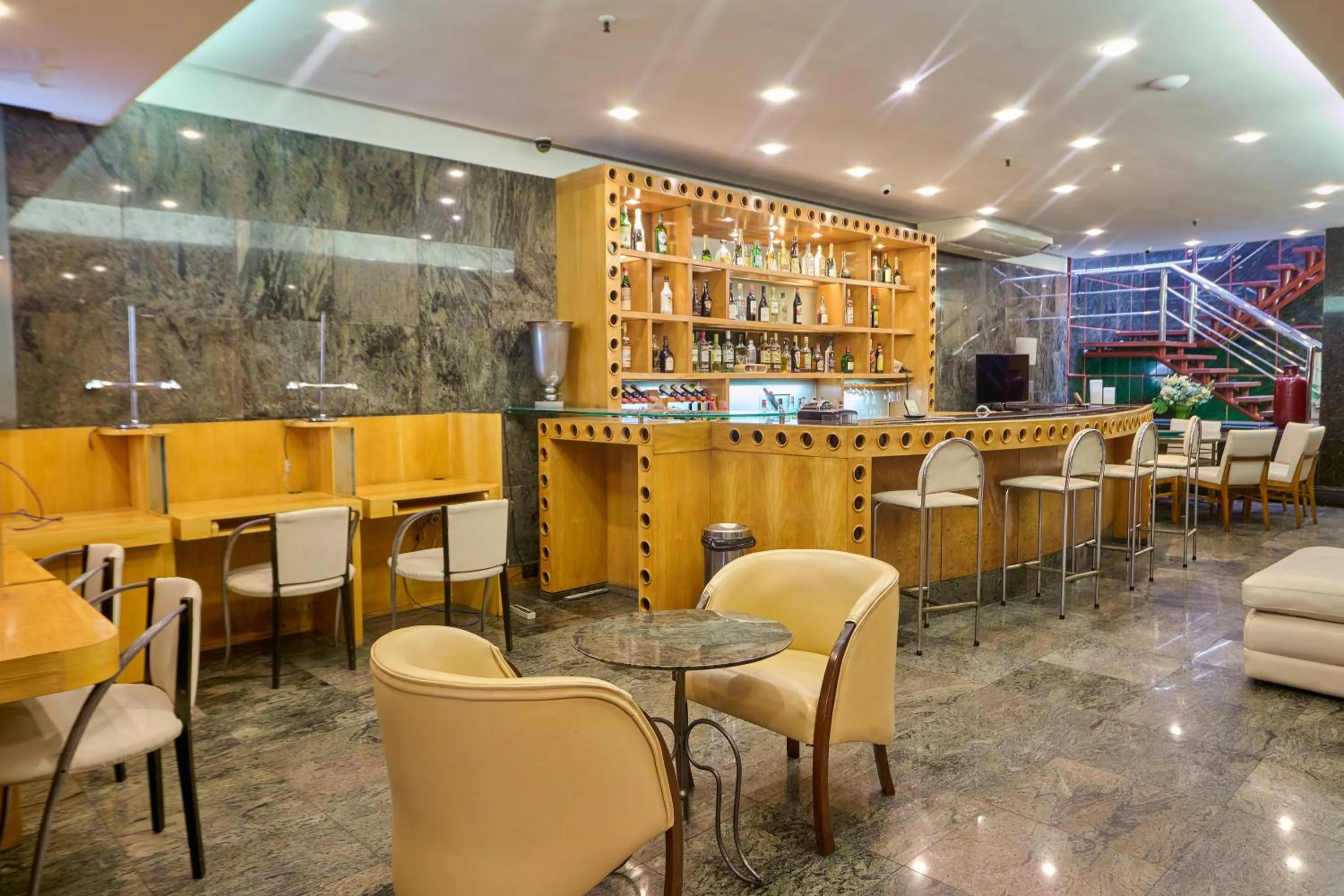 Lounge or bar in South American Copacabana Hotel