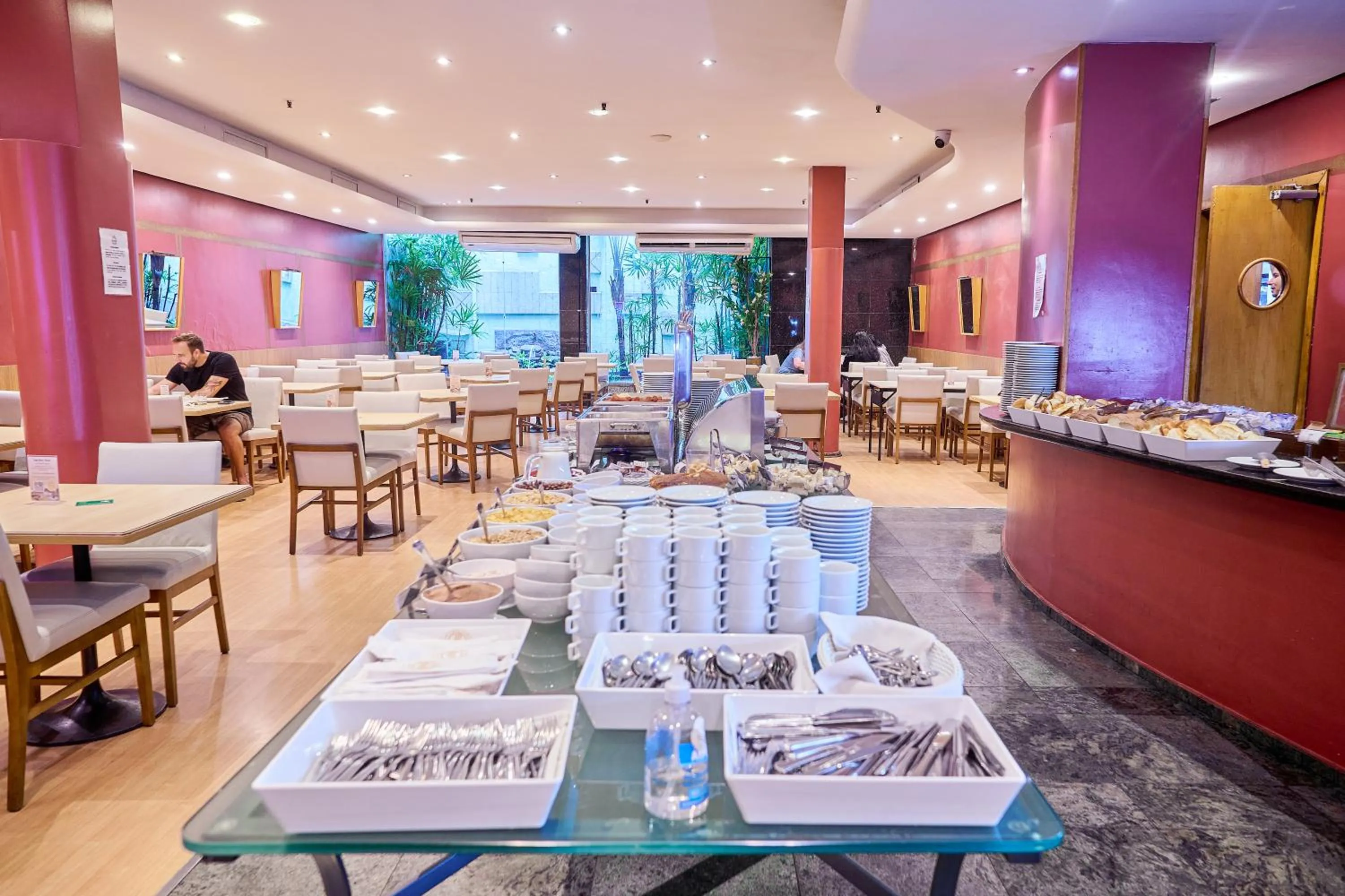 Restaurant/places to eat in South American Copacabana Hotel