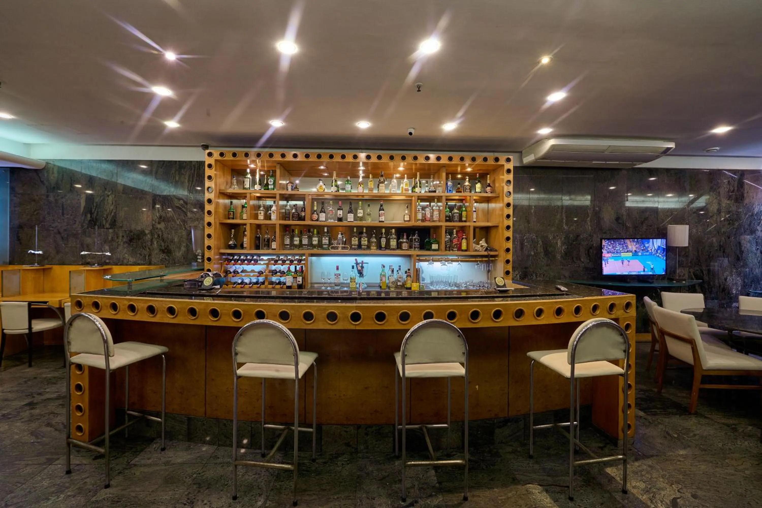 Lounge or bar in South American Copacabana Hotel