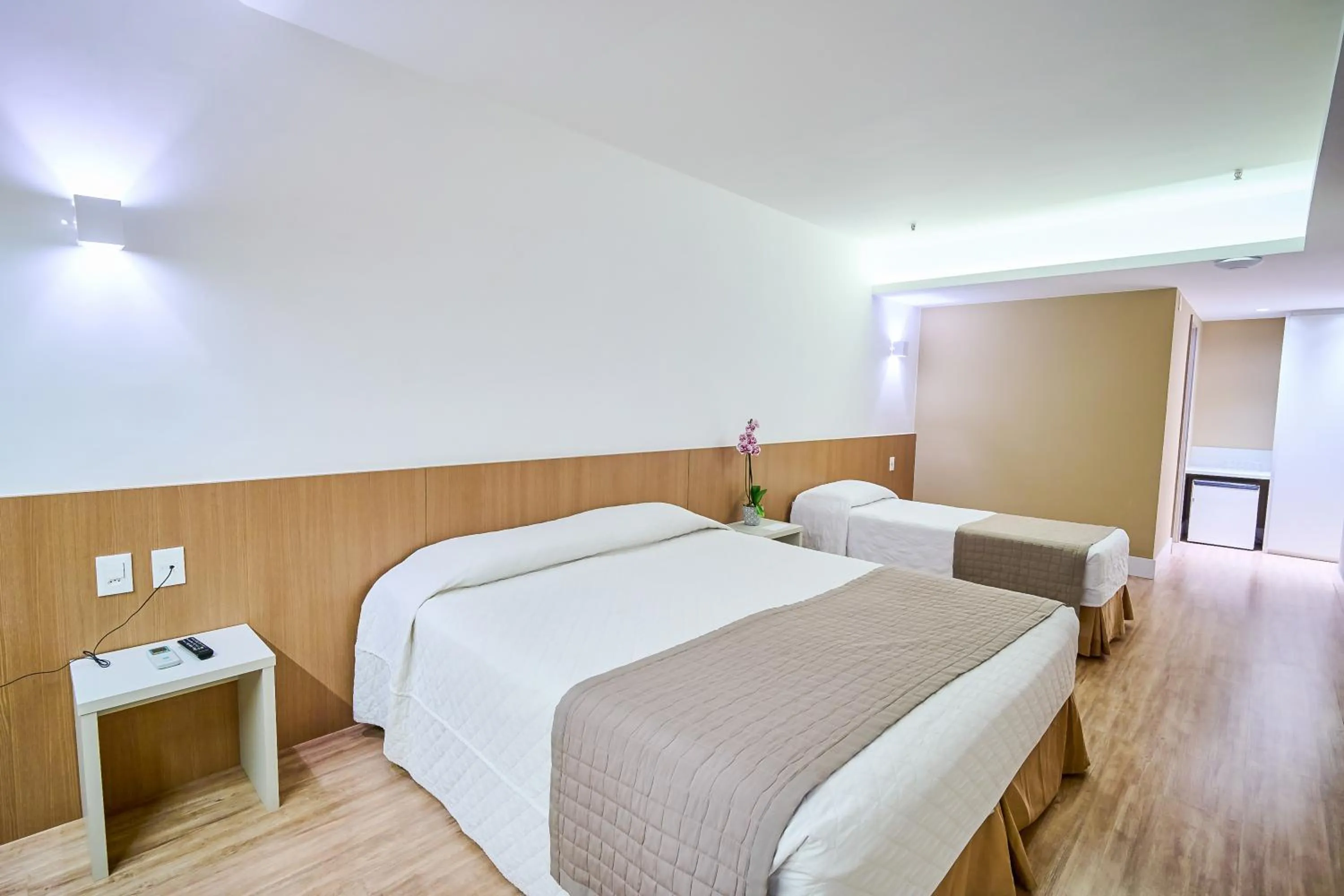 Bedroom, Bed in South American Copacabana Hotel