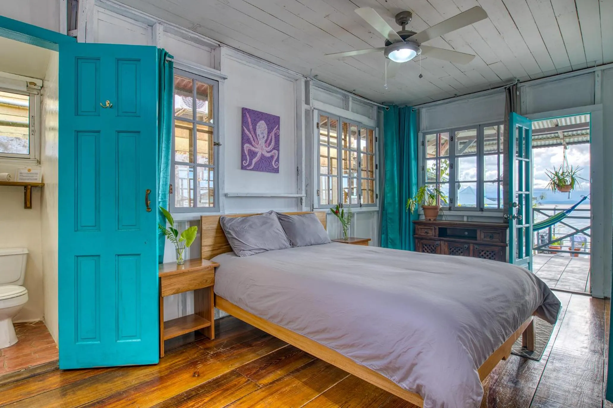 Bed in Saigon Bay Bed & Breakfast