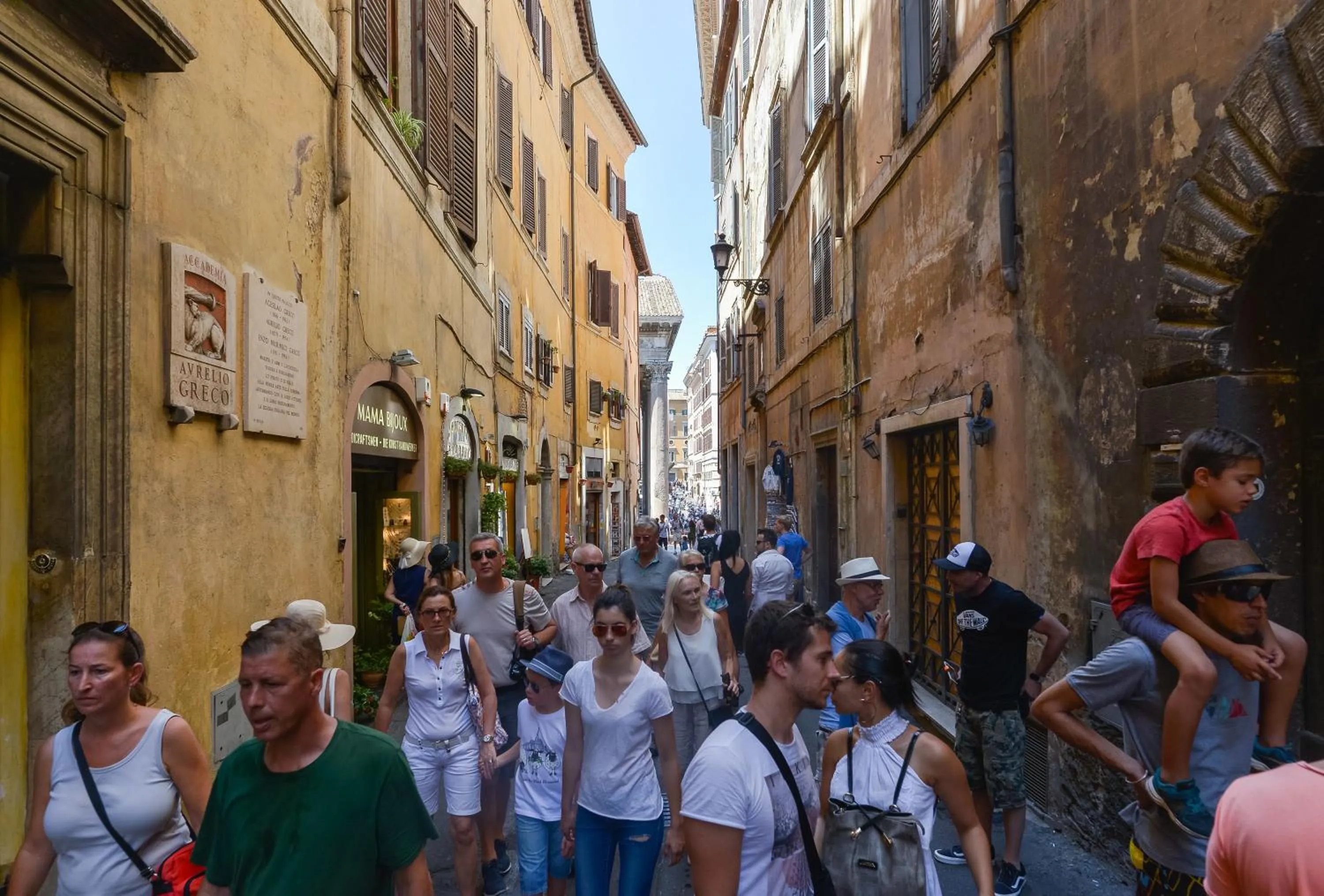 Neighbourhood in EVE Luxury Apartments Pantheon