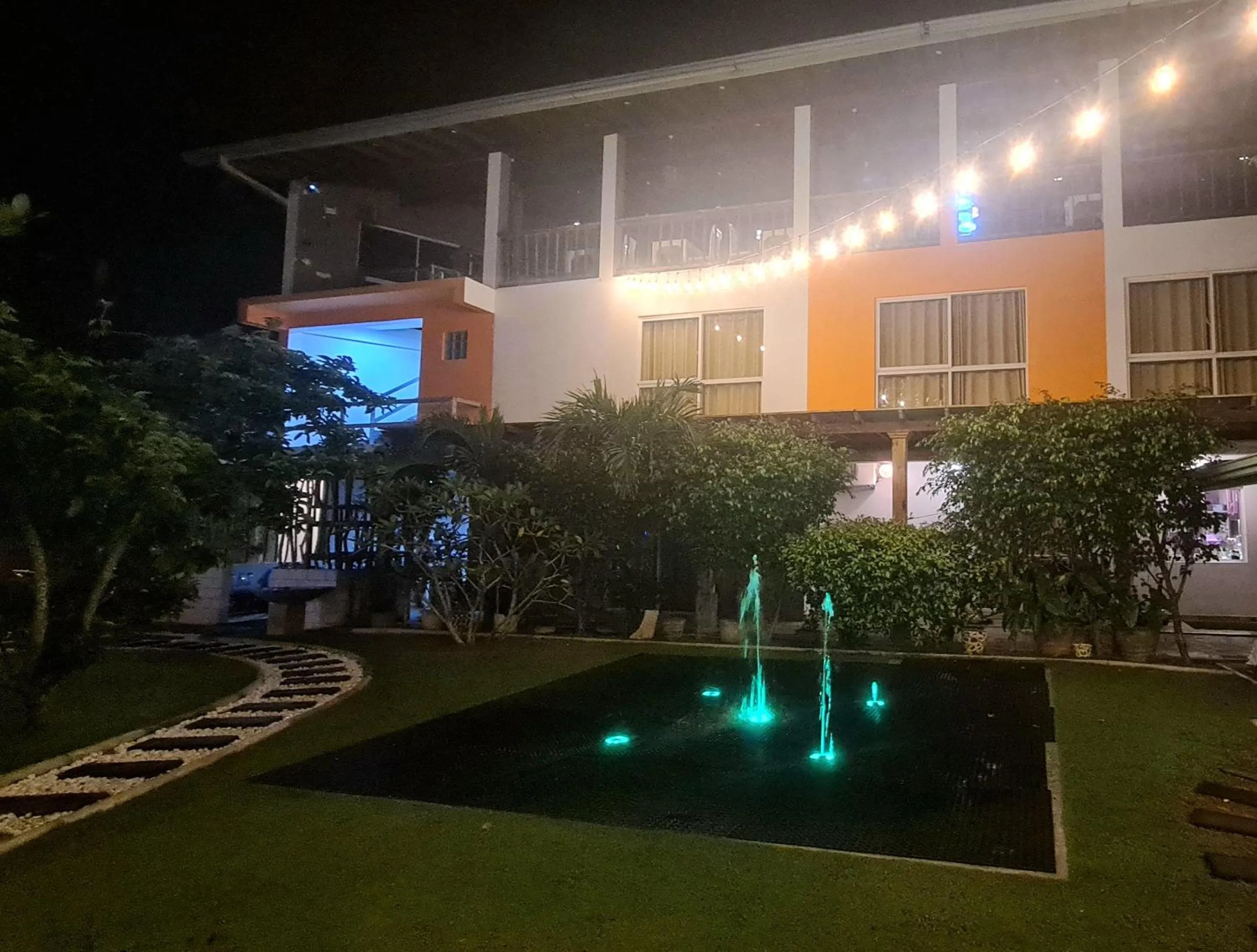 Property building in Hotel Good Life Unawatuna