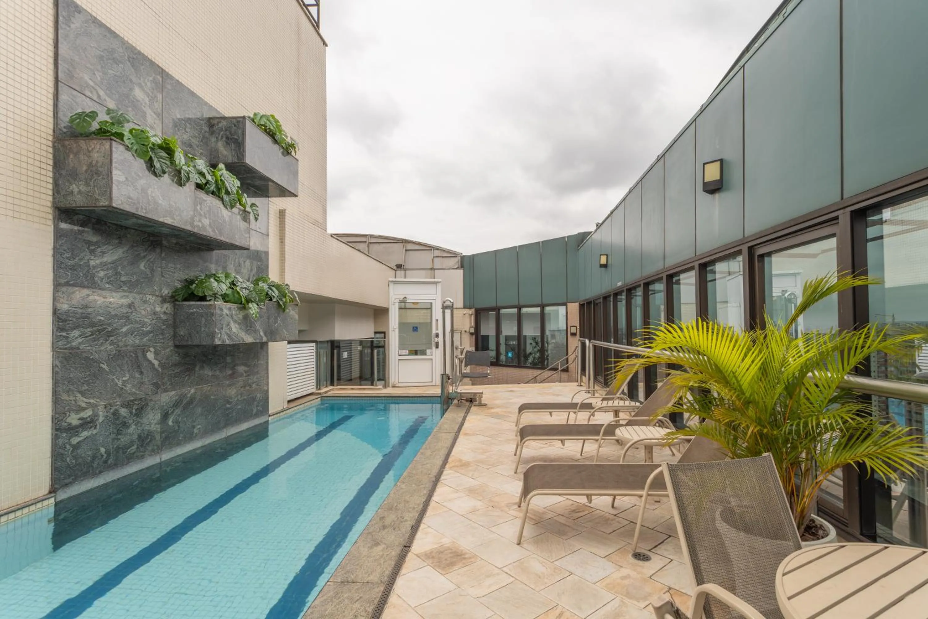 Swimming pool in Green Place Ibirapuera