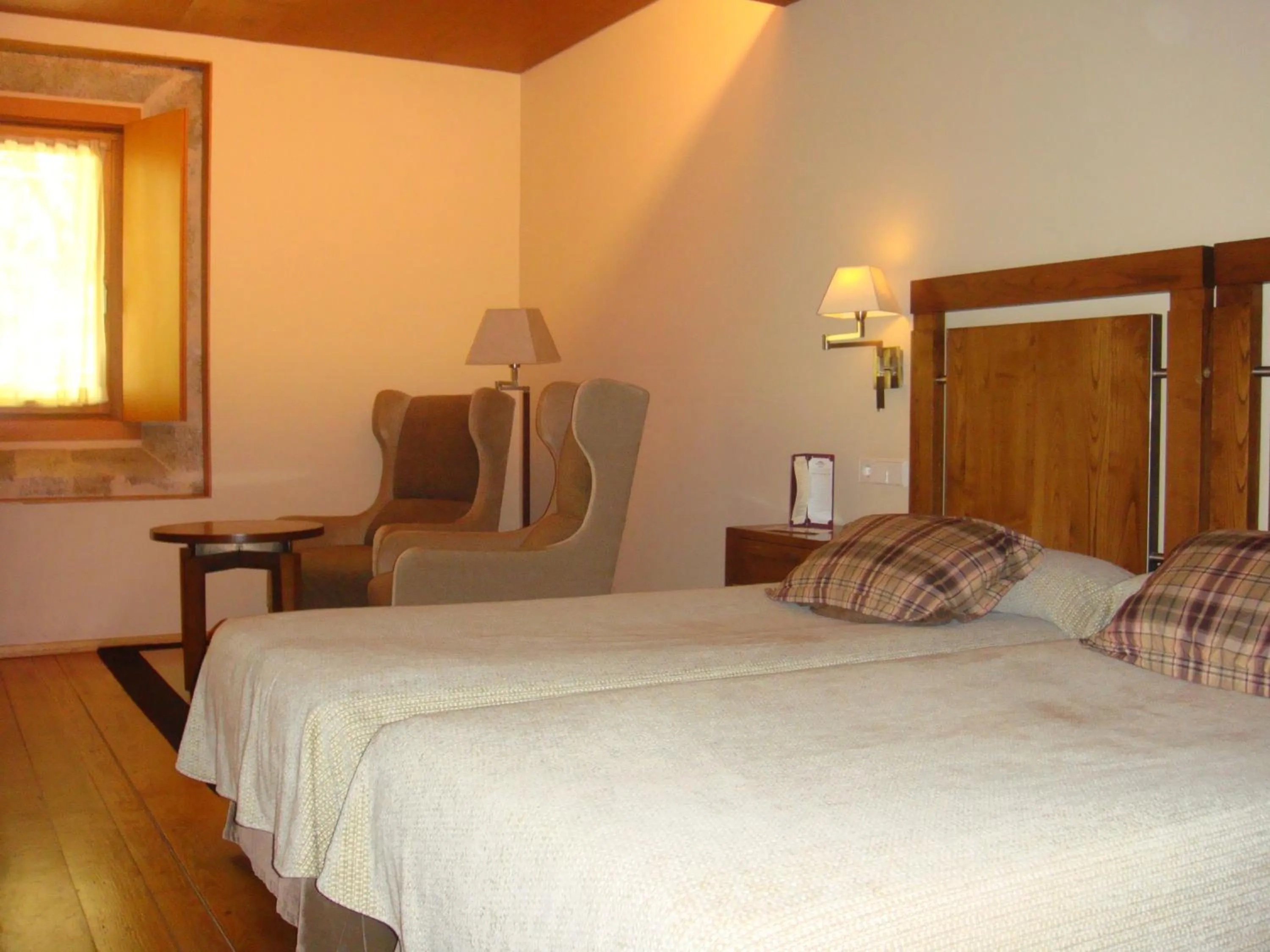 Bed in Parador de Santo Estevo