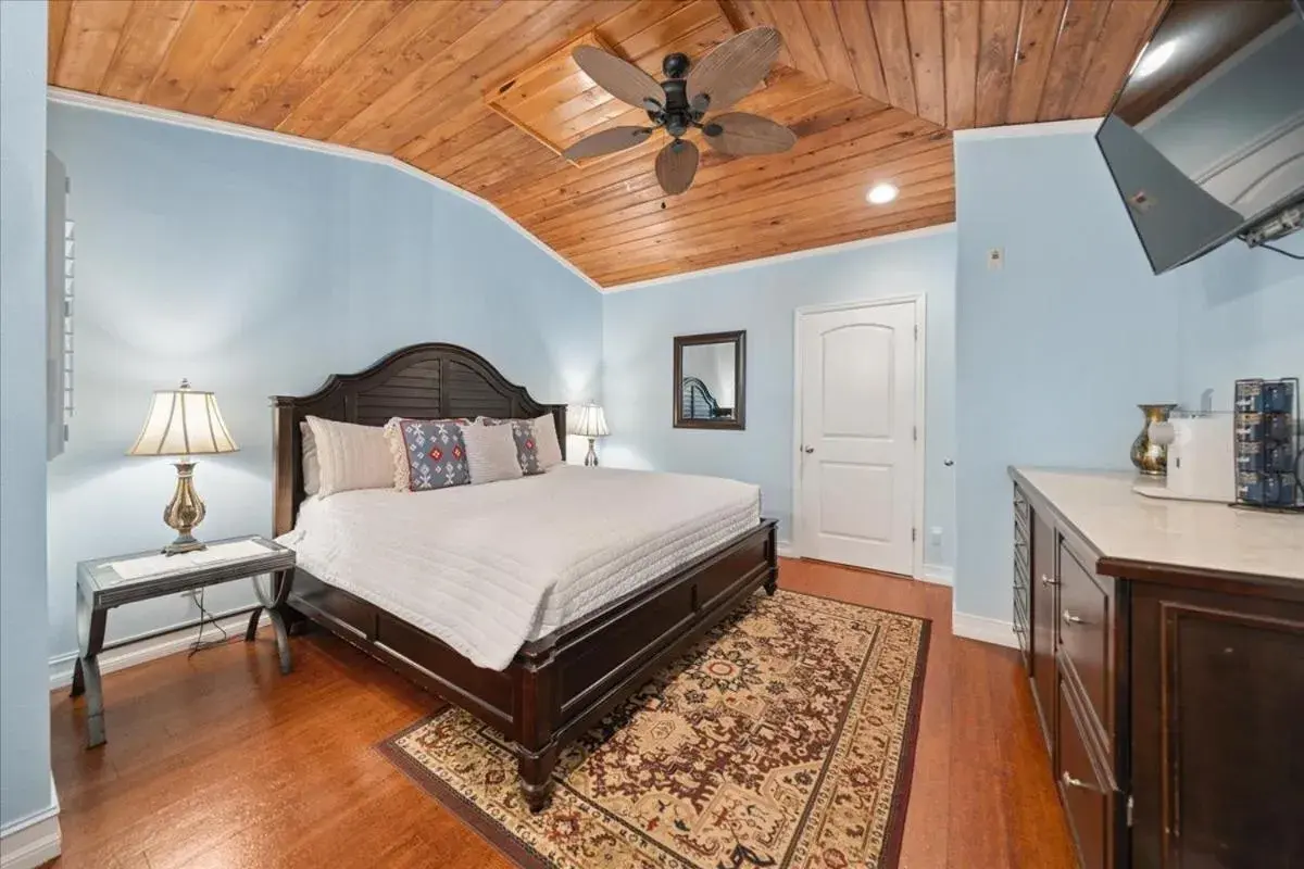 Standard Double Room in SeaGlass Inn Bed and Breakfast Standard Double Room in SeaGlass Inn Bed and Breakfast