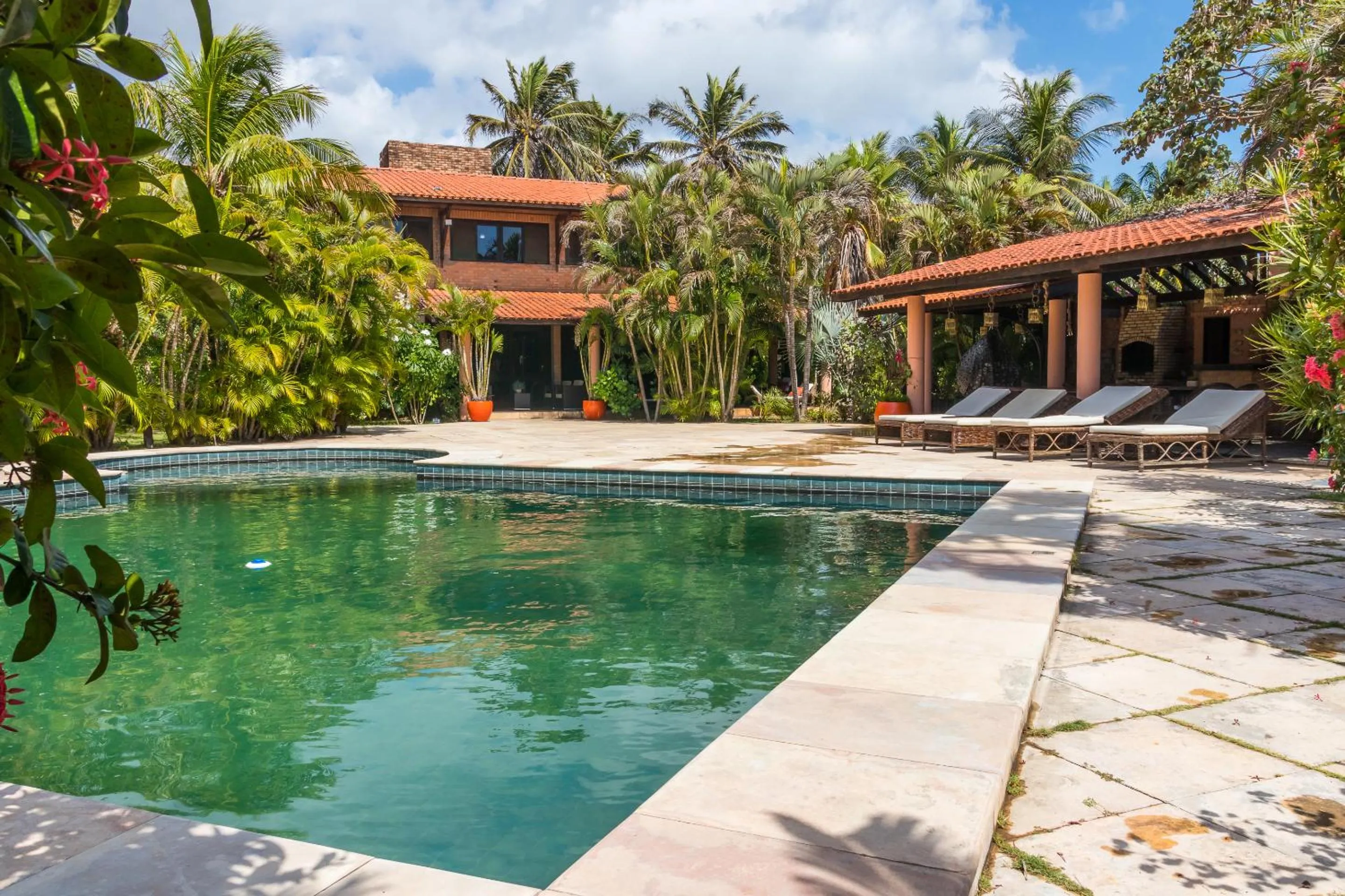 Property building in Mansao Santa Rita