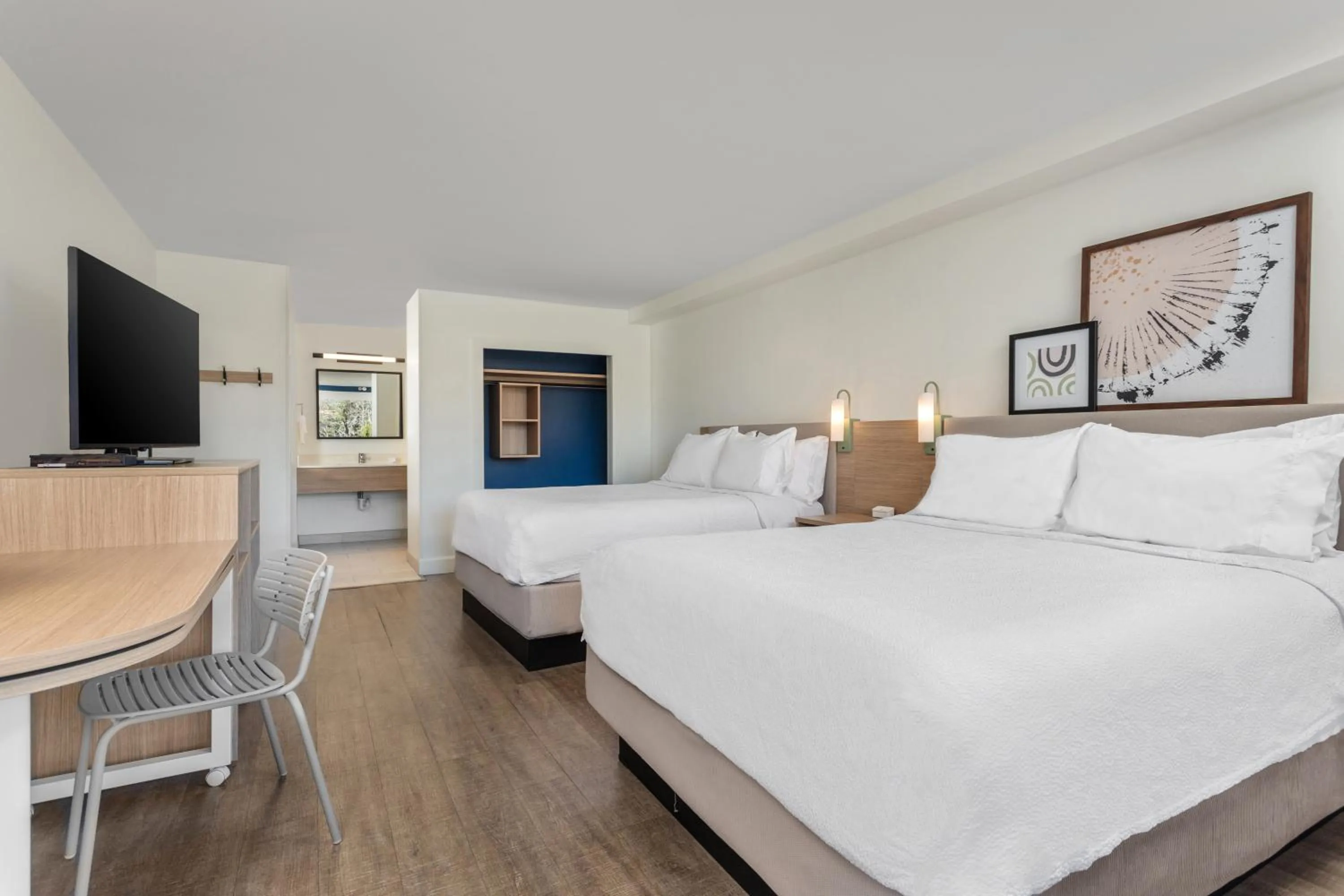 Bedroom, Bed in Spark by Hilton Hilton Head Island