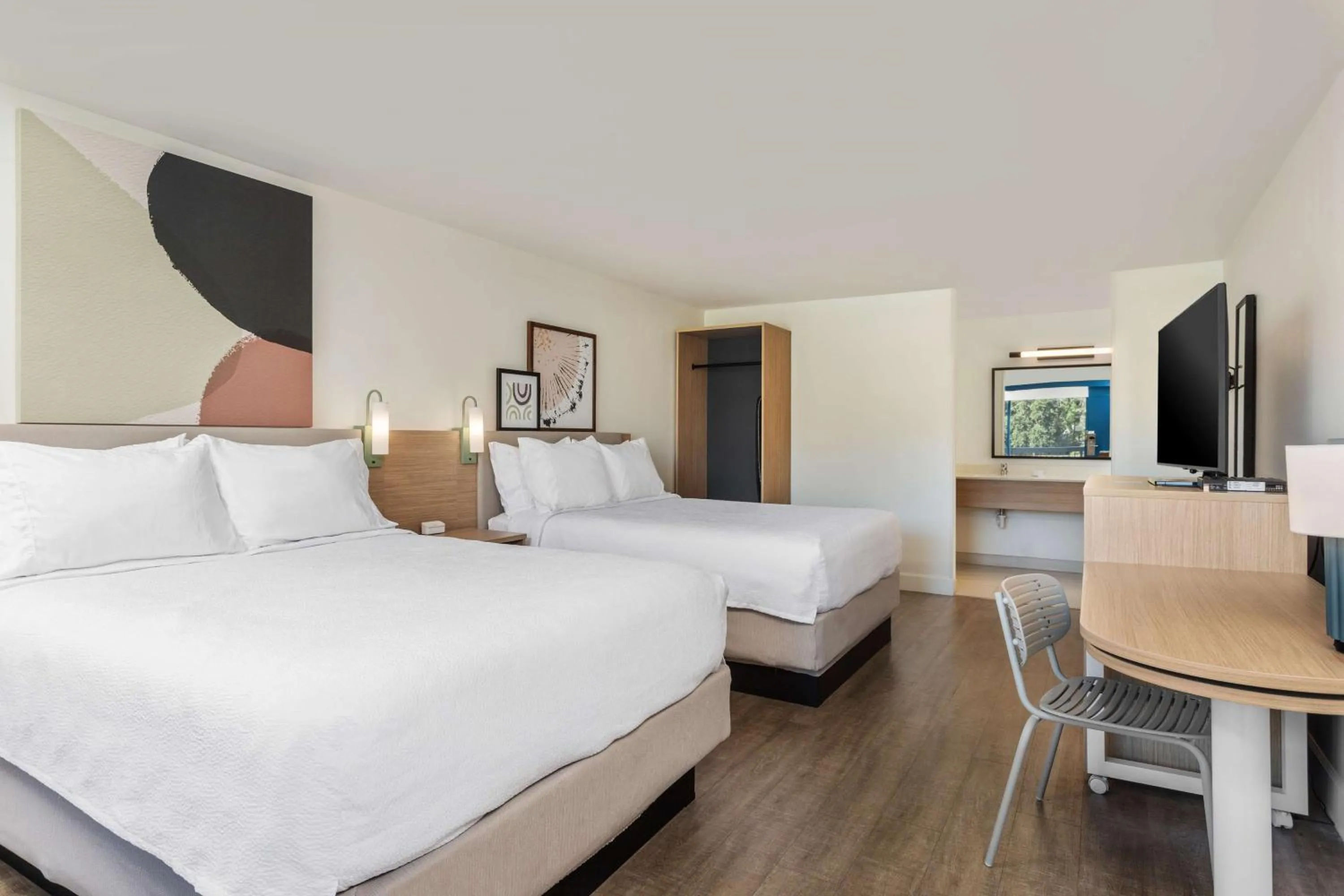 Bedroom, Bed in Spark by Hilton Hilton Head Island