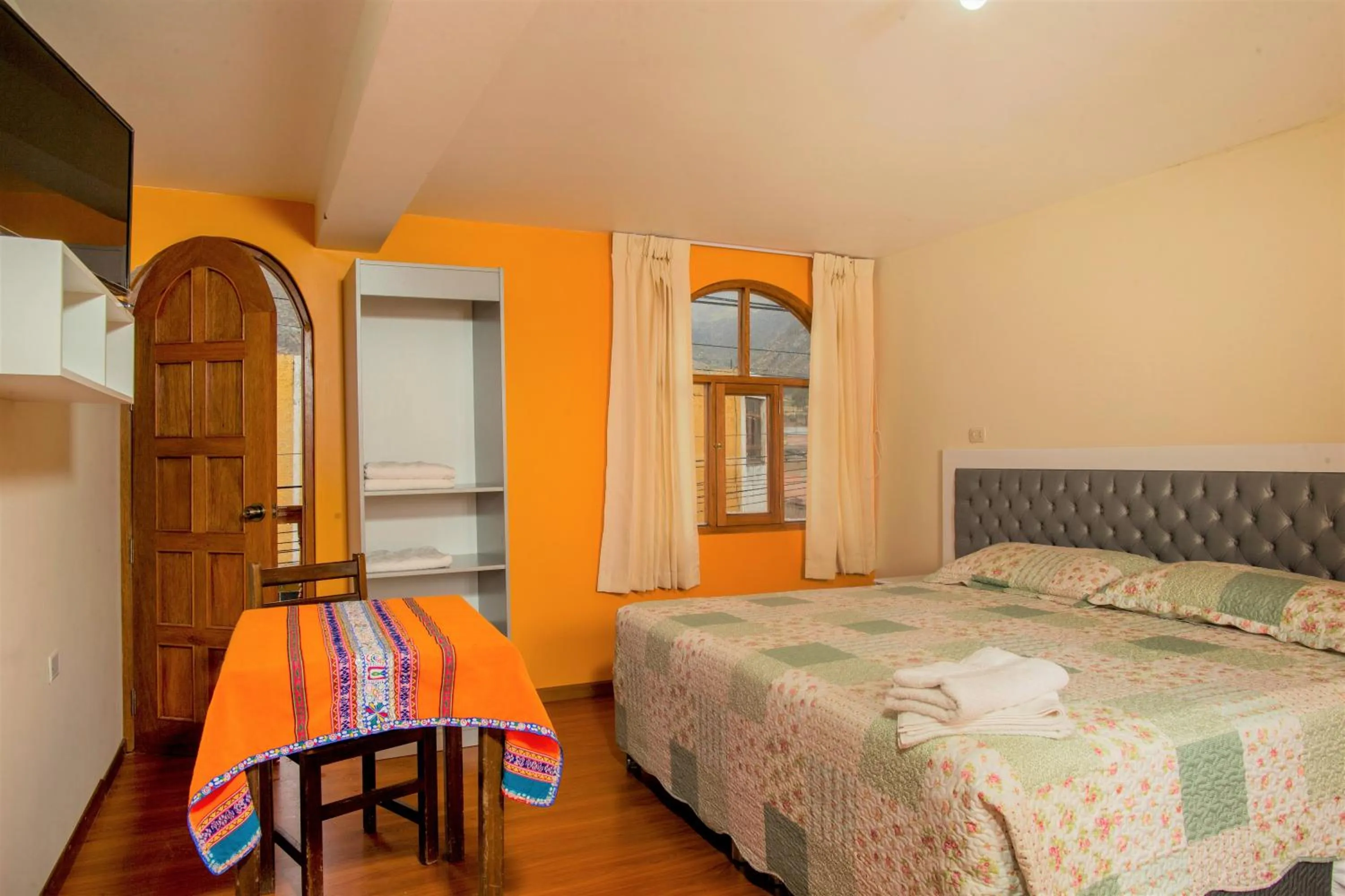 Balcony/Terrace, Bed in Rumi Wasi