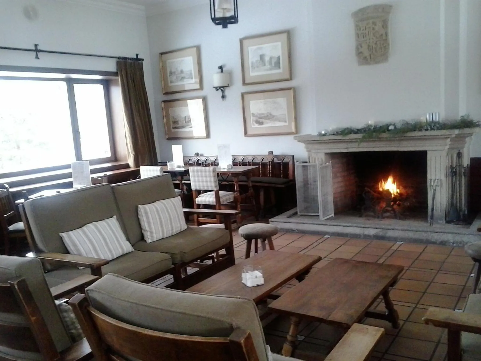 Lounge or bar in Parador de Gredos