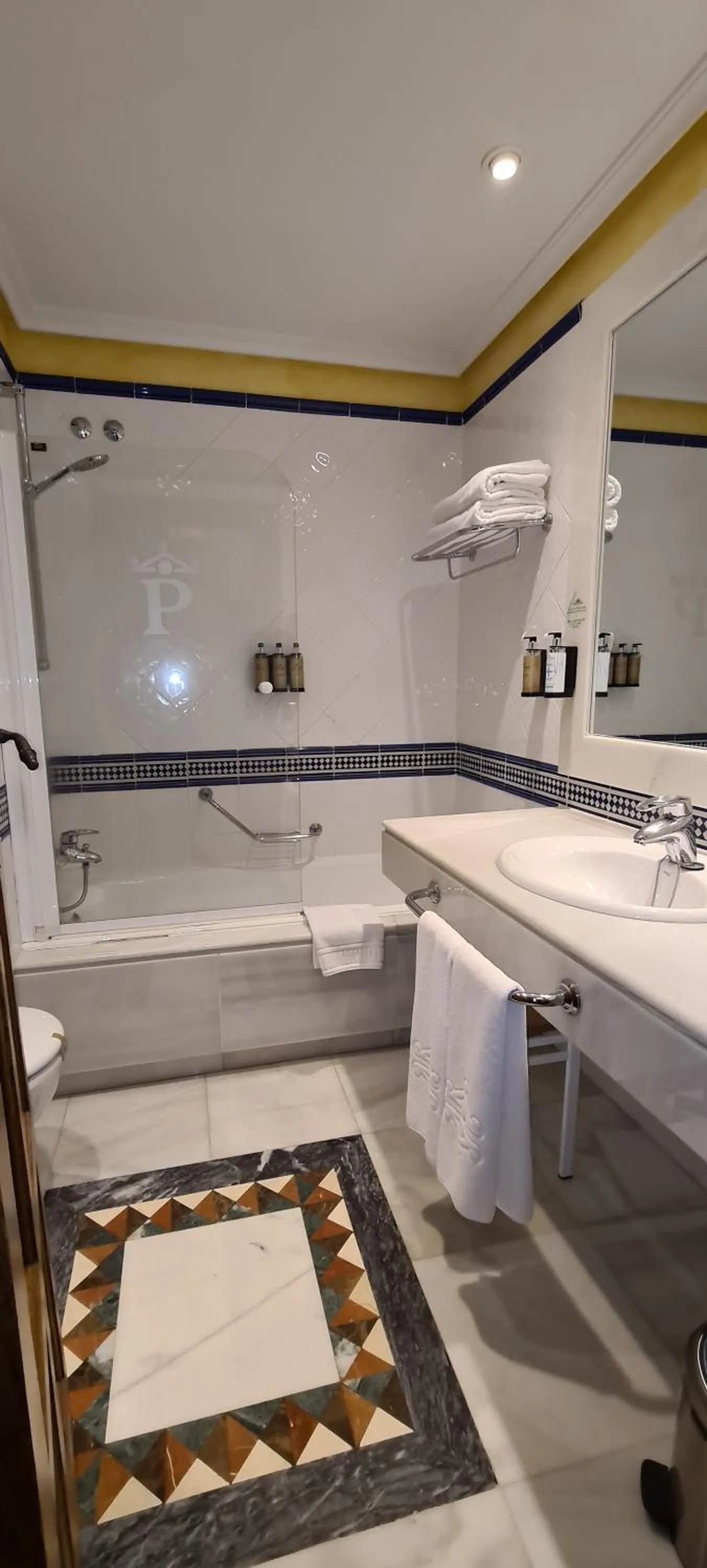 Bathroom in Parador de Gredos