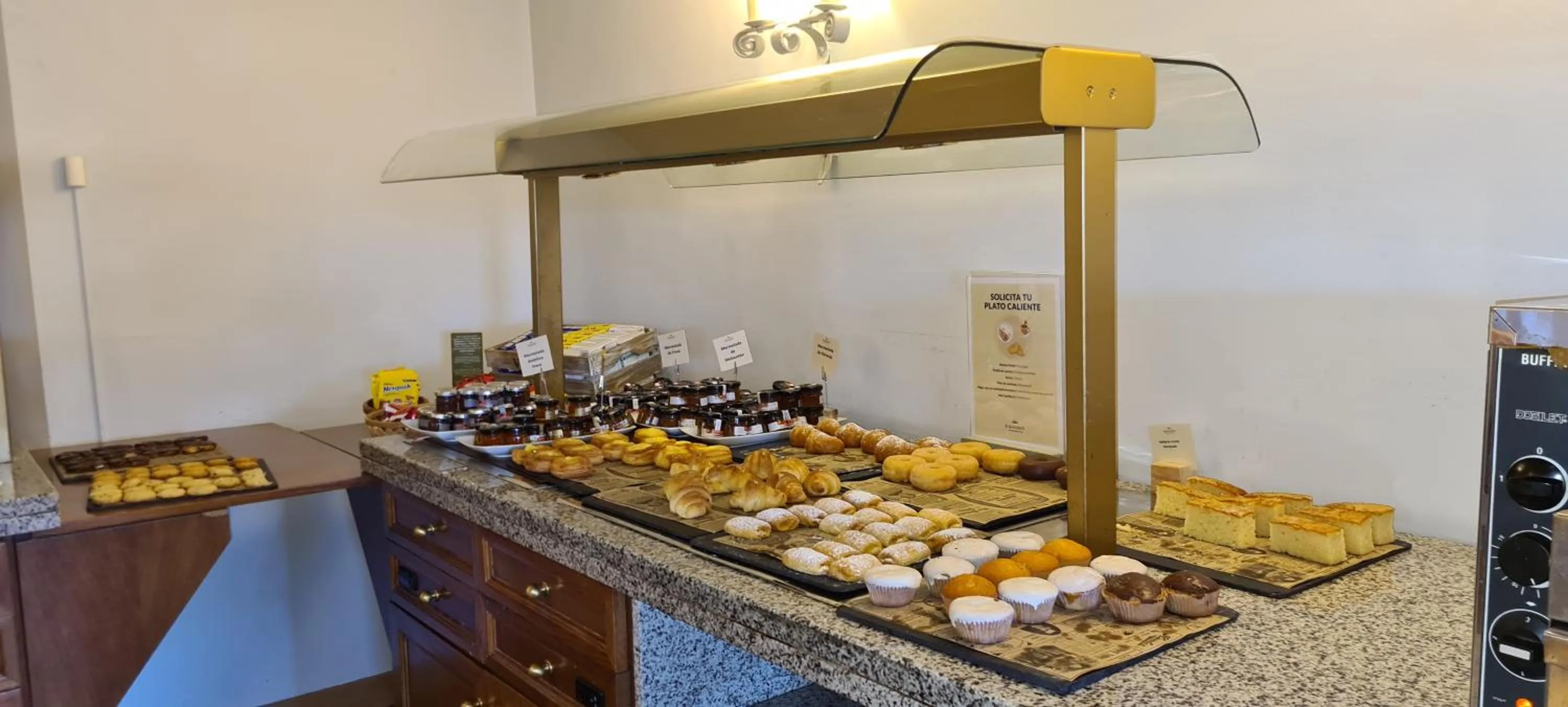 Breakfast in Parador de Gredos