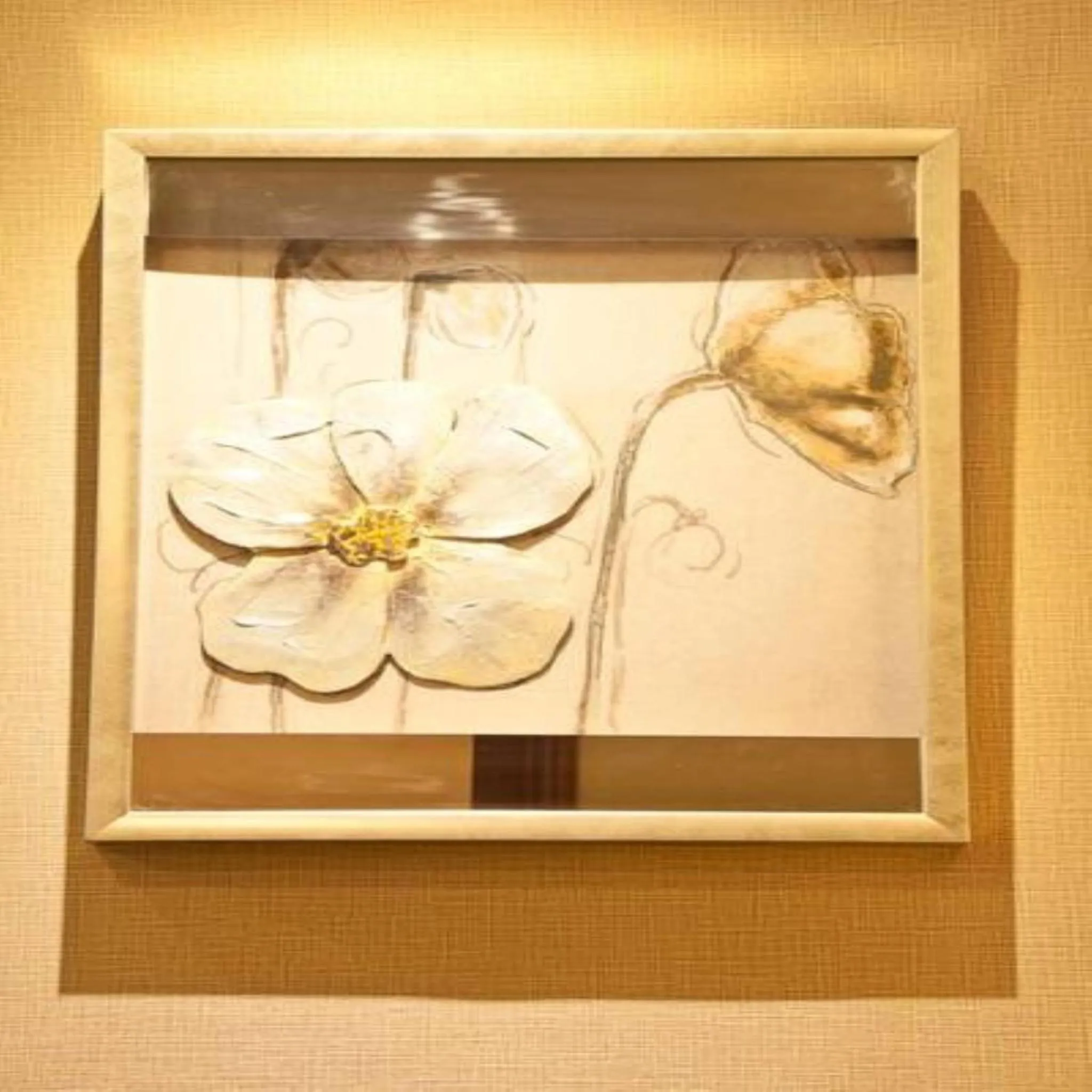 Decorative detail in Royal Garden Hotel