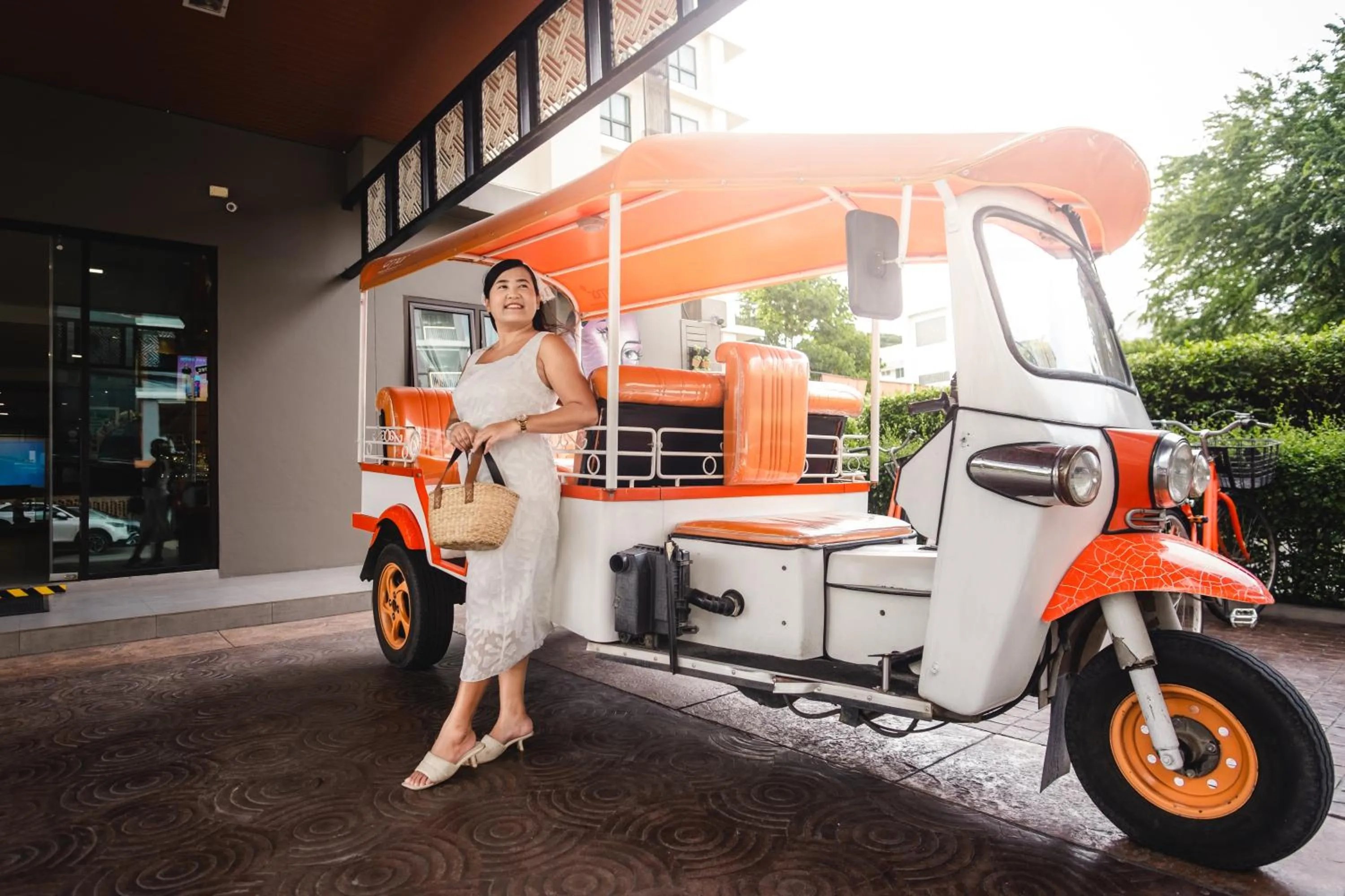 shuttle in Cmor by Recall Hotels SHA Extra Plus