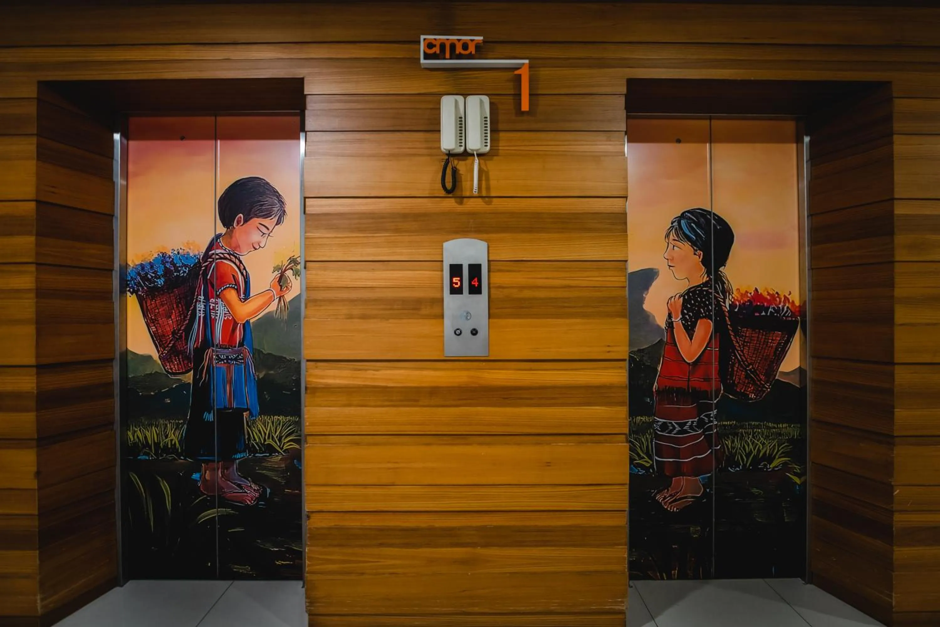 elevator in Cmor by Recall Hotels SHA Extra Plus