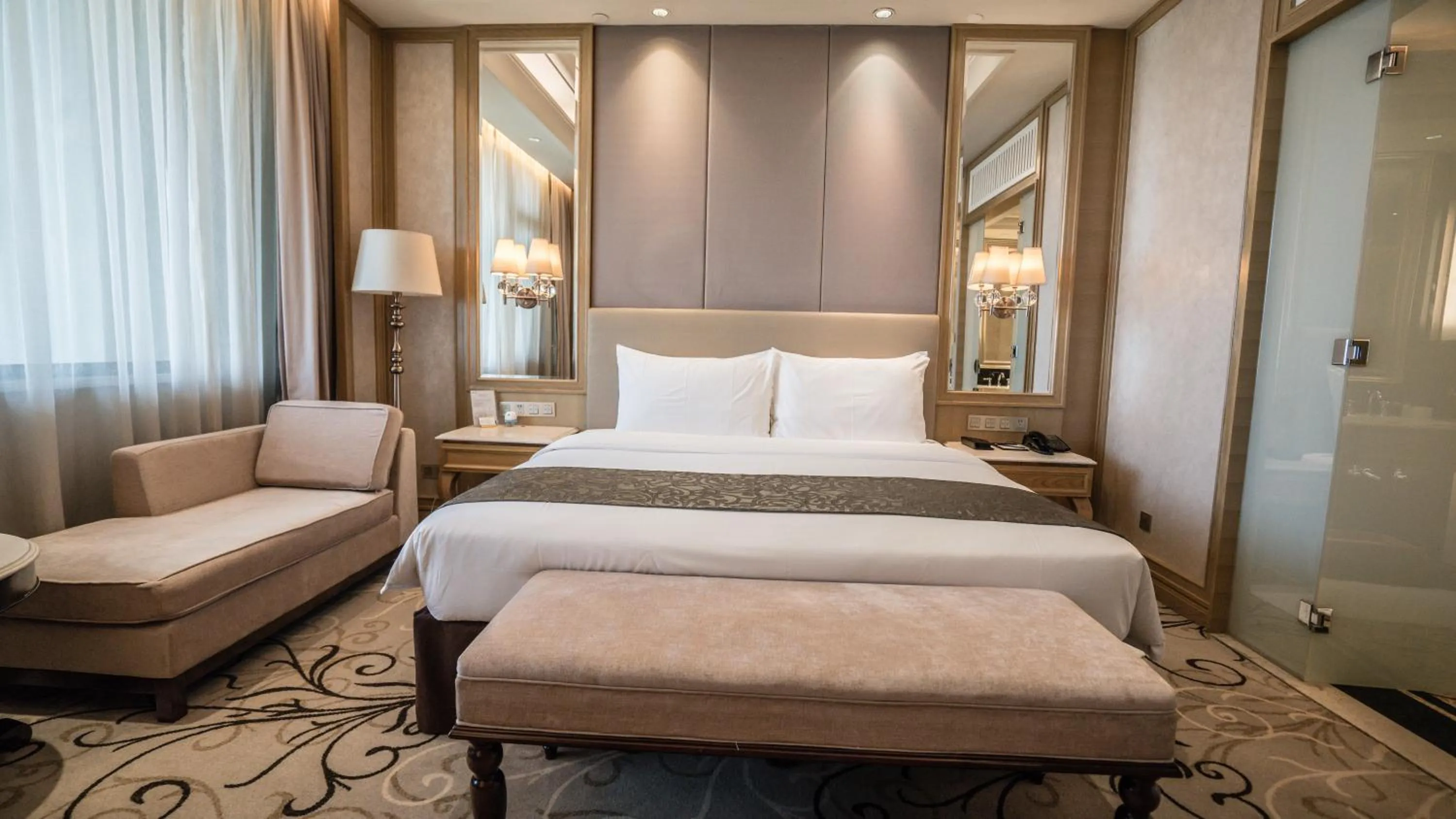 bunk bed, Bed in C&D Hotel Fuzhou