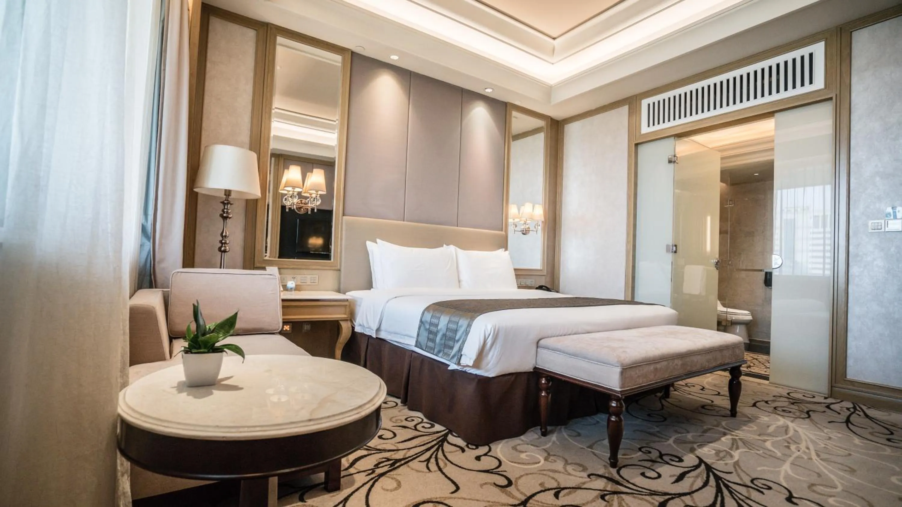 Photo of the whole room, Bed in C&D Hotel Fuzhou