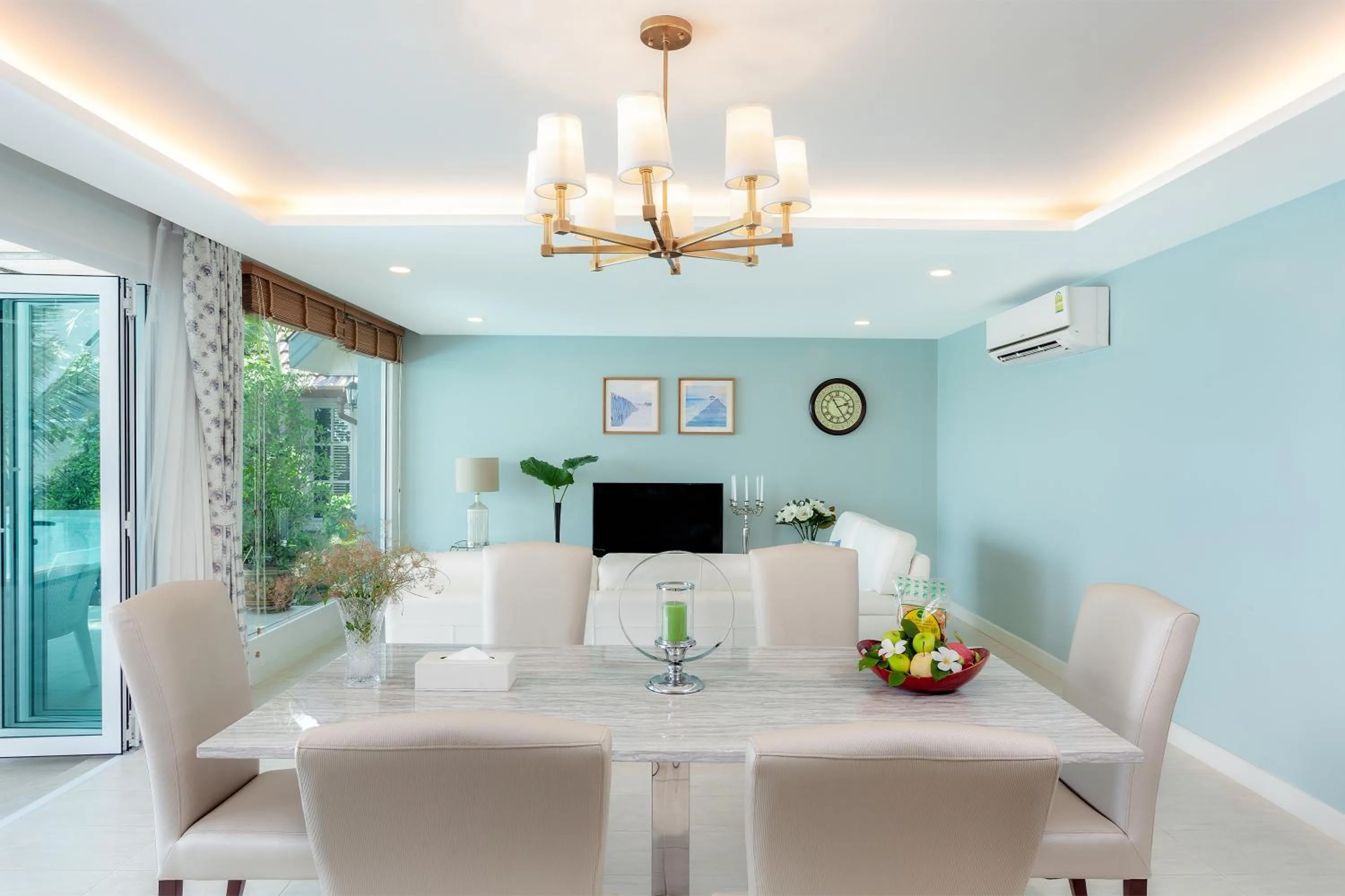 Dining area in Fisherman Way Beach Villa