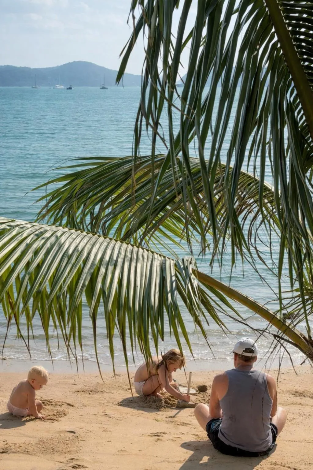 People in Fisherman Way Beach Villa