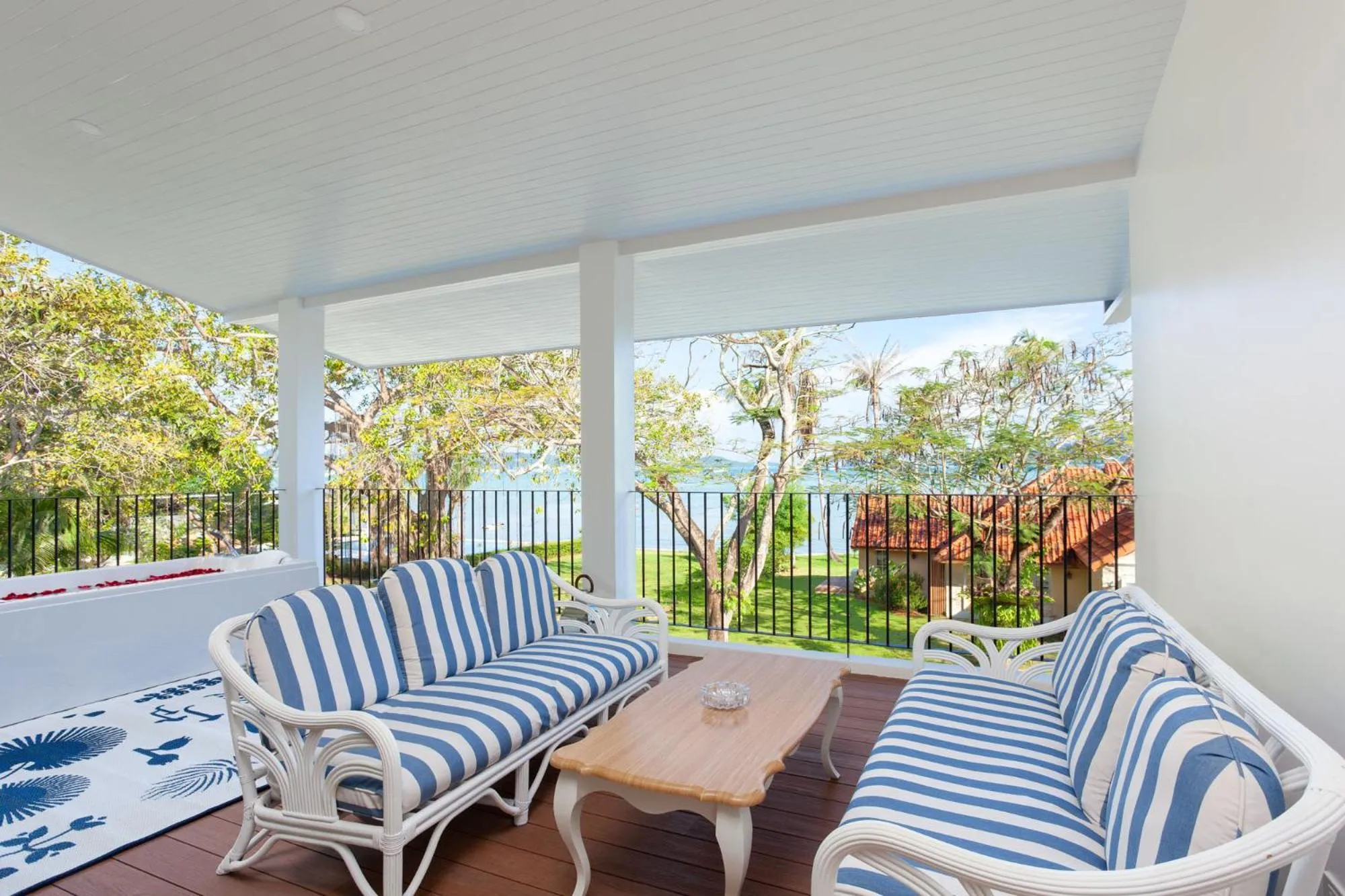 Balcony/Terrace in Fisherman Way Beach Villa