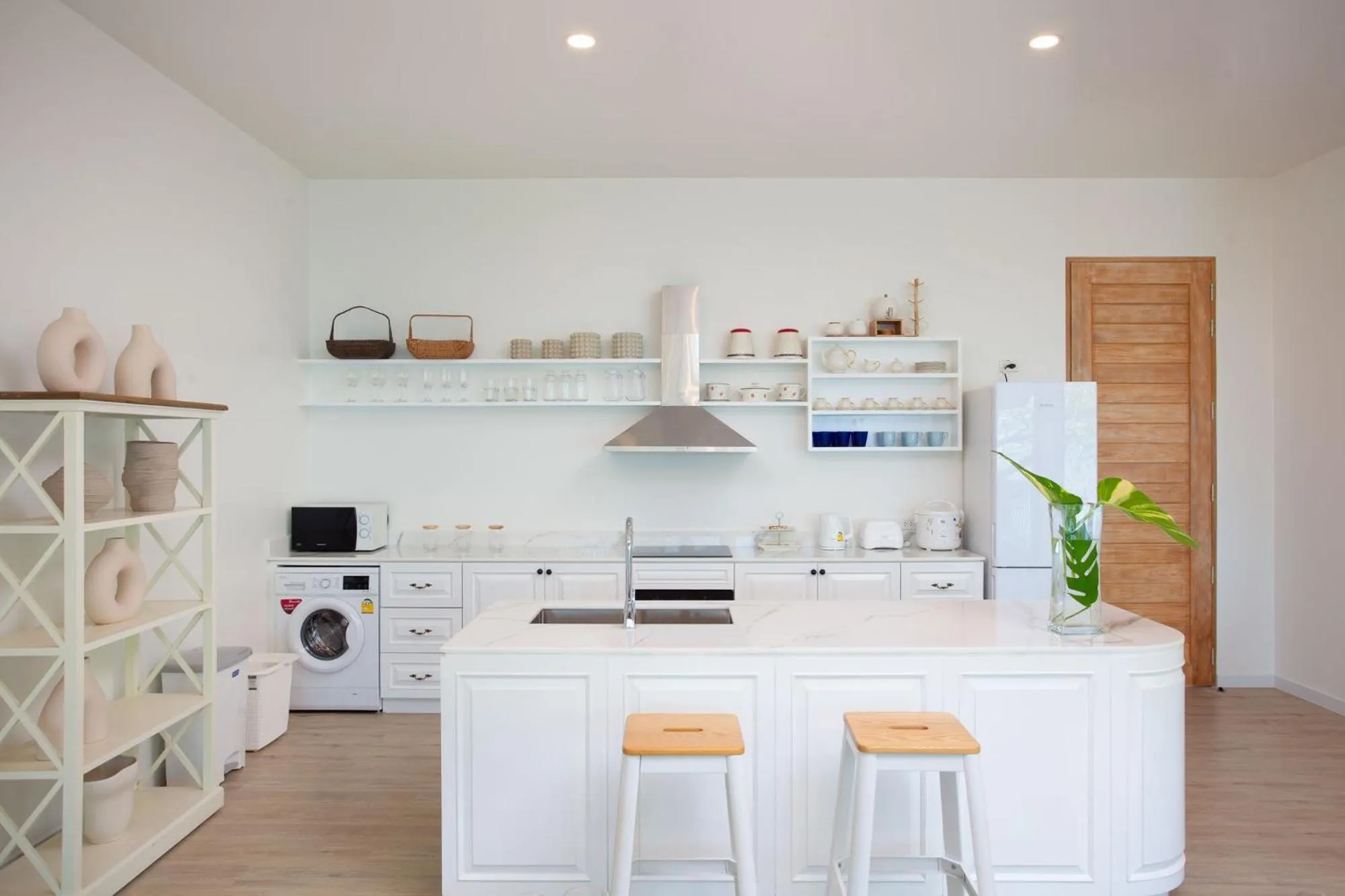 Coffee/tea facilities in Fisherman Way Beach Villa
