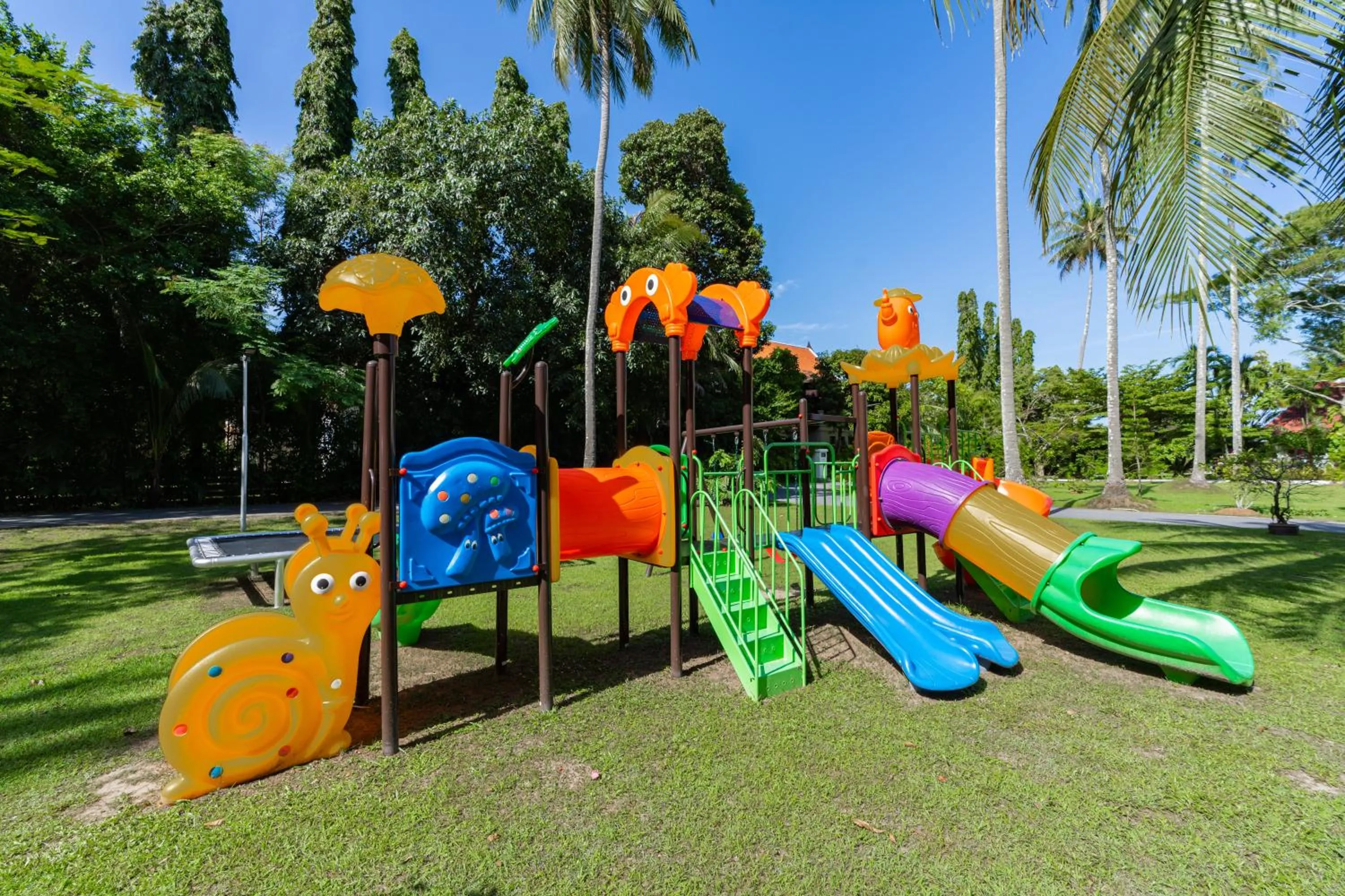 Children play ground in Fisherman Way Beach Villa