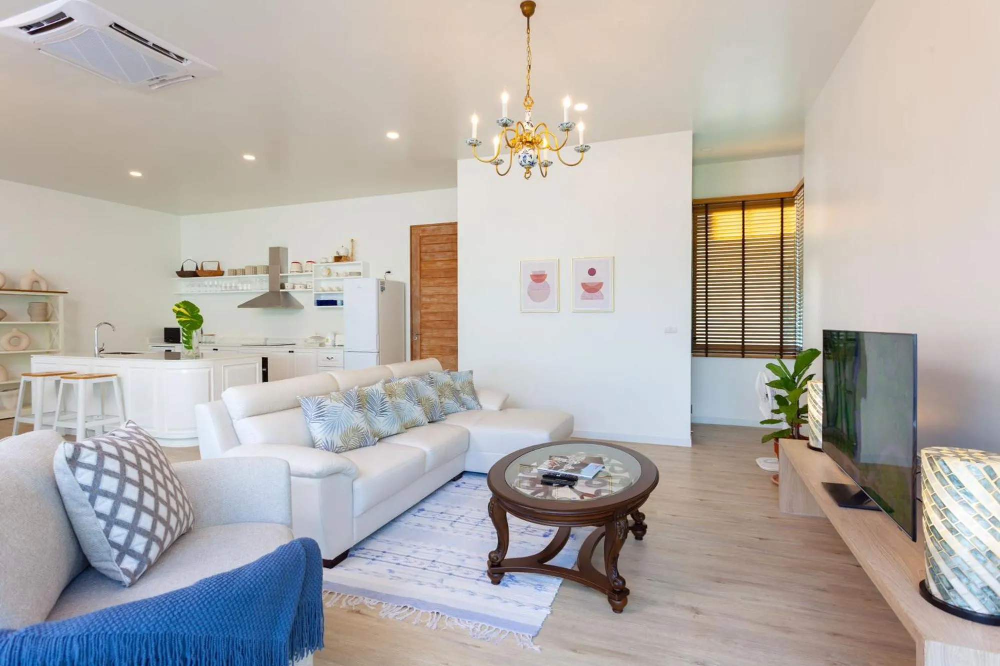 Living room in Fisherman Way Beach Villa