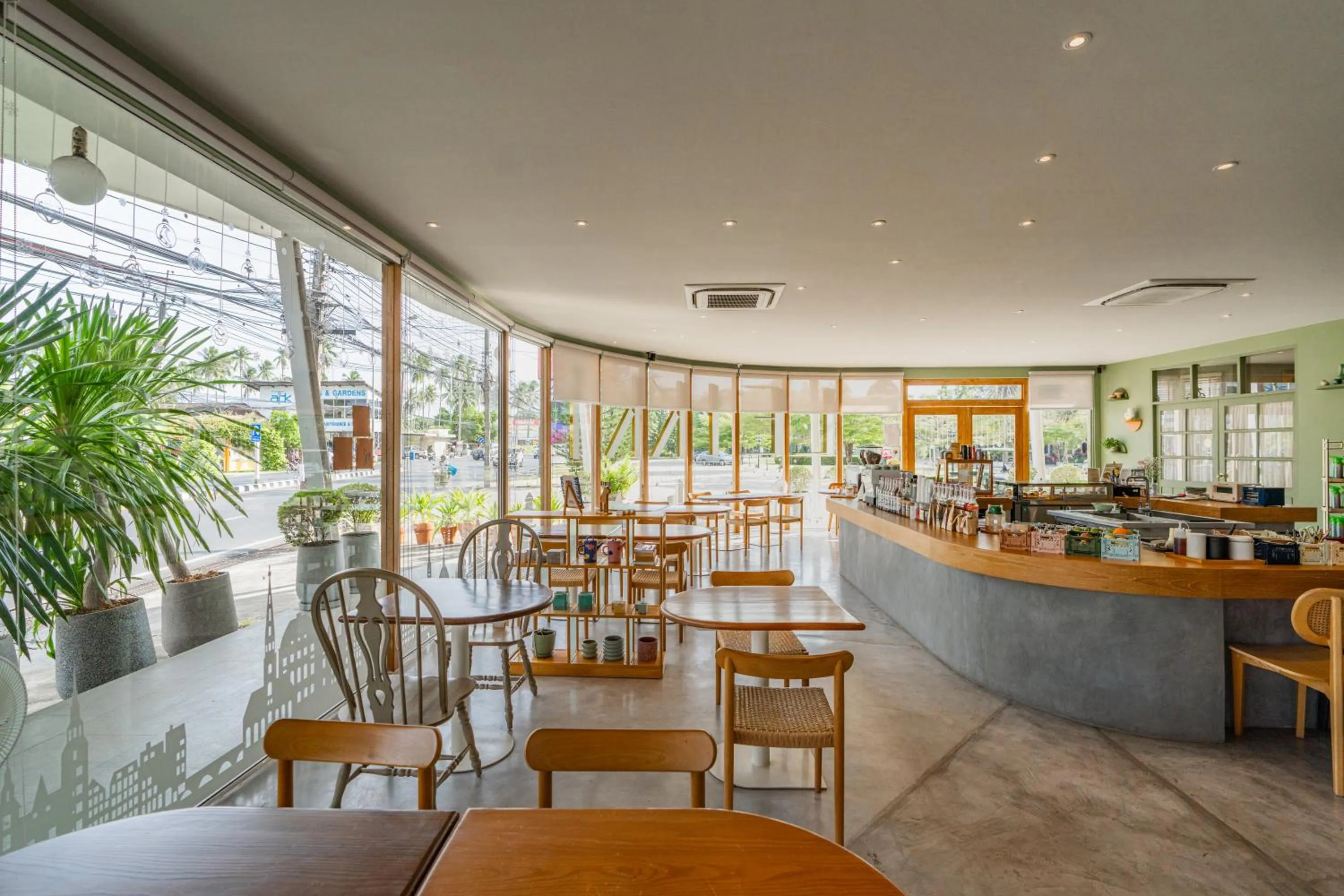 Restaurant/places to eat in Fisherman Way Beach Villa