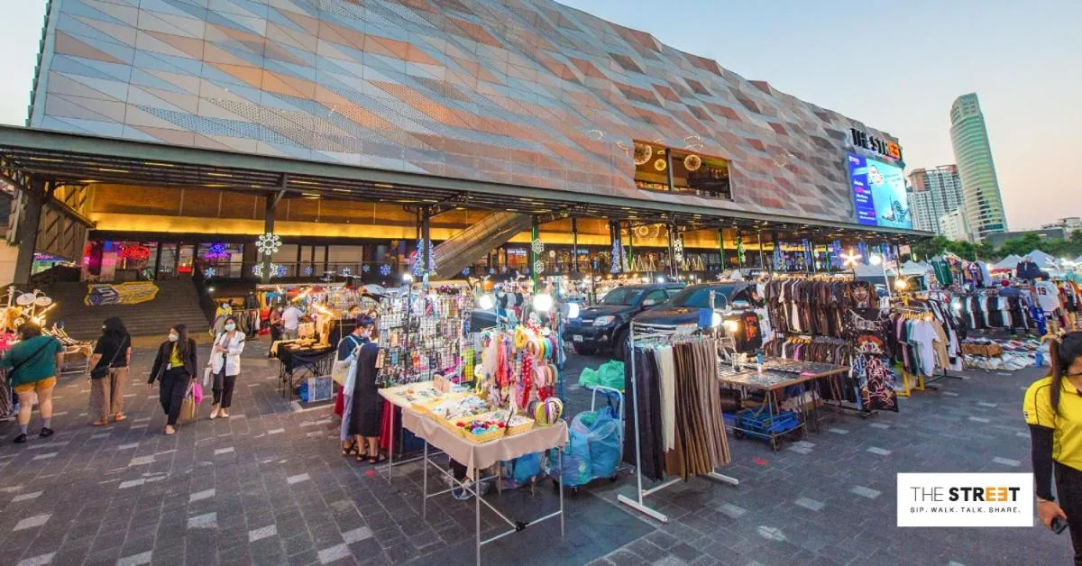 Food and drinks in Leelawadee Modern Resort Huaykwang - ลีลาวดี ห้วยขวาง