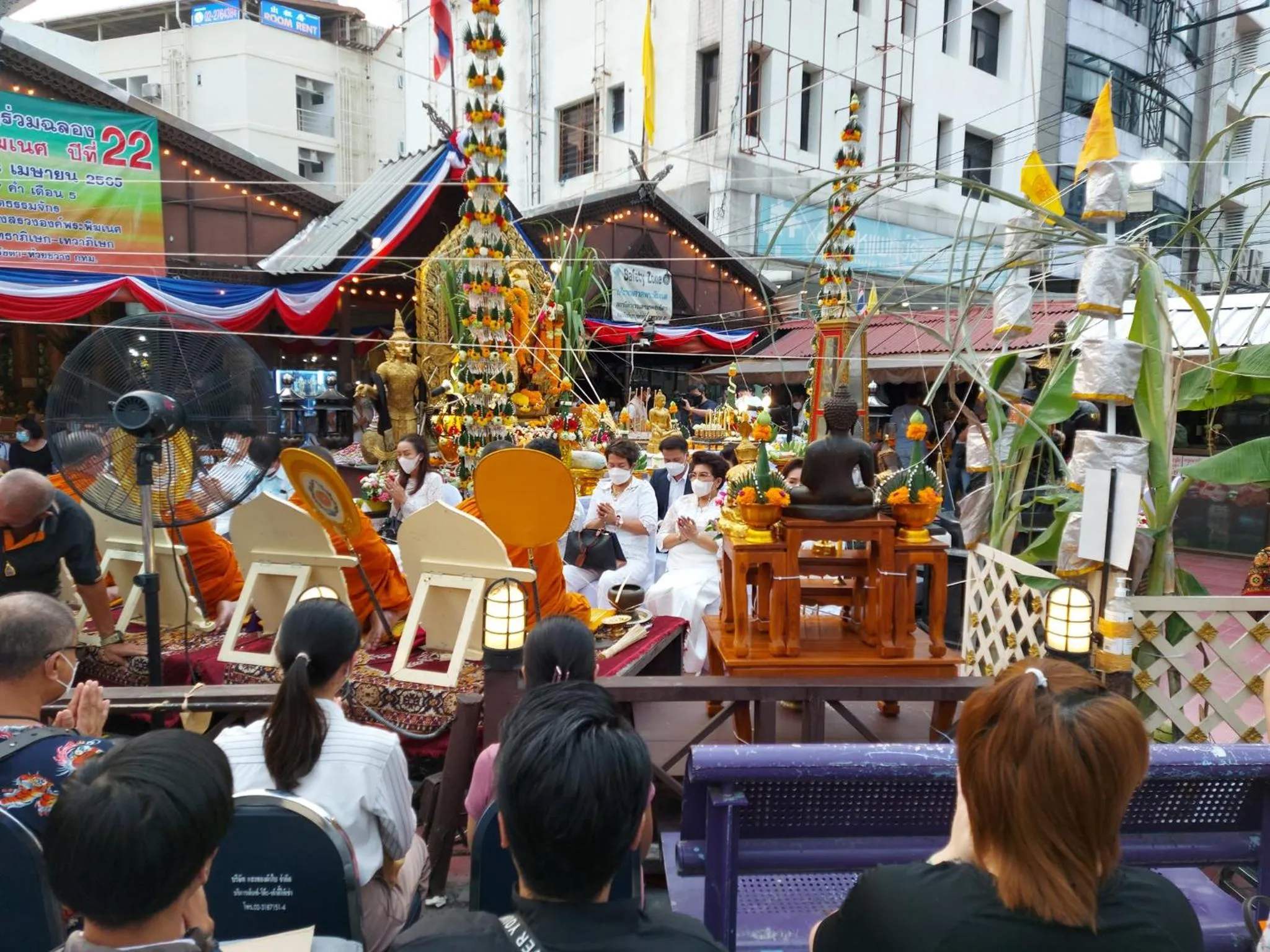 Place of worship in Leelawadee Modern Resort Huaykwang - ลีลาวดี ห้วยขวาง