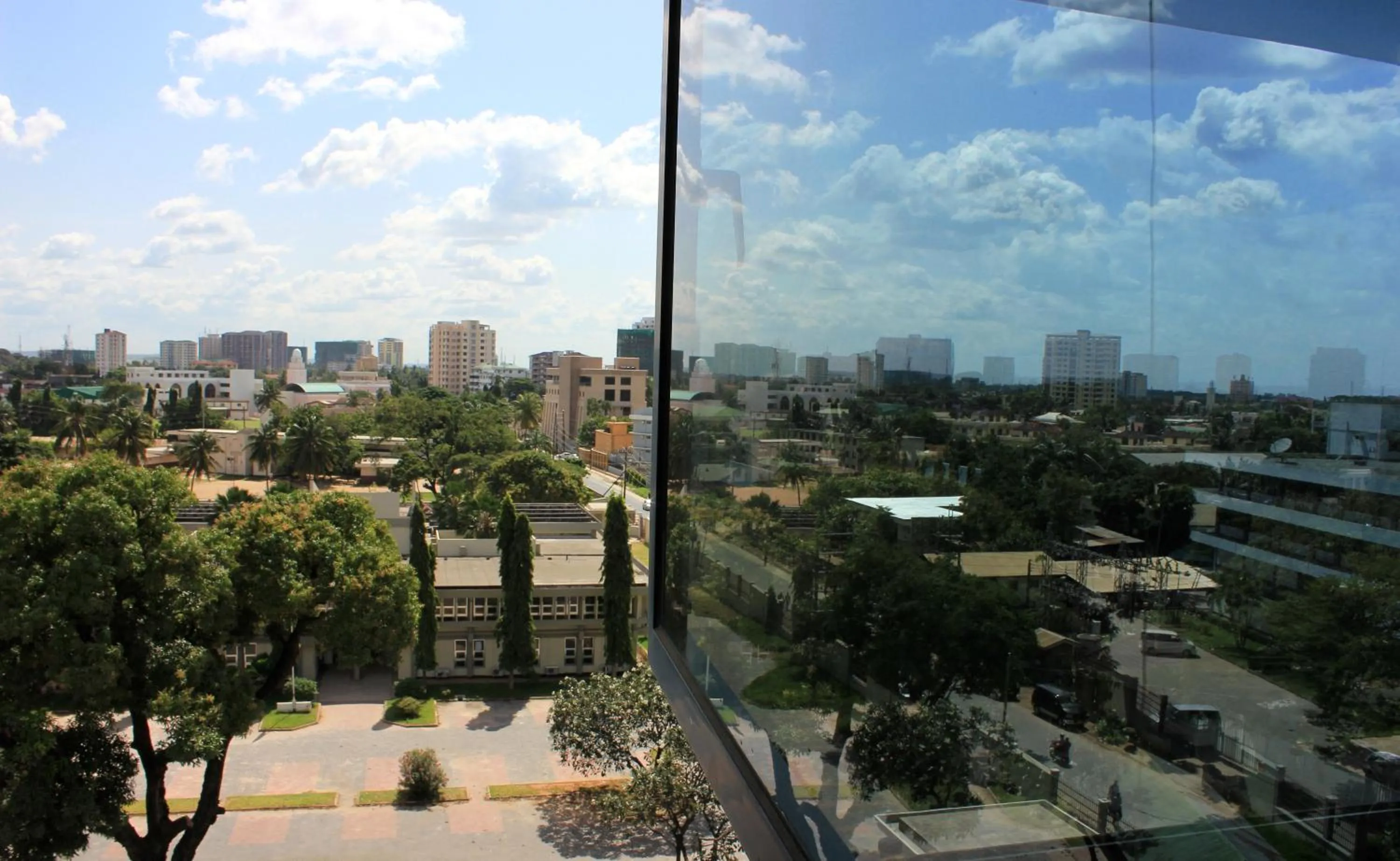 Day in Hotel Raha Tower