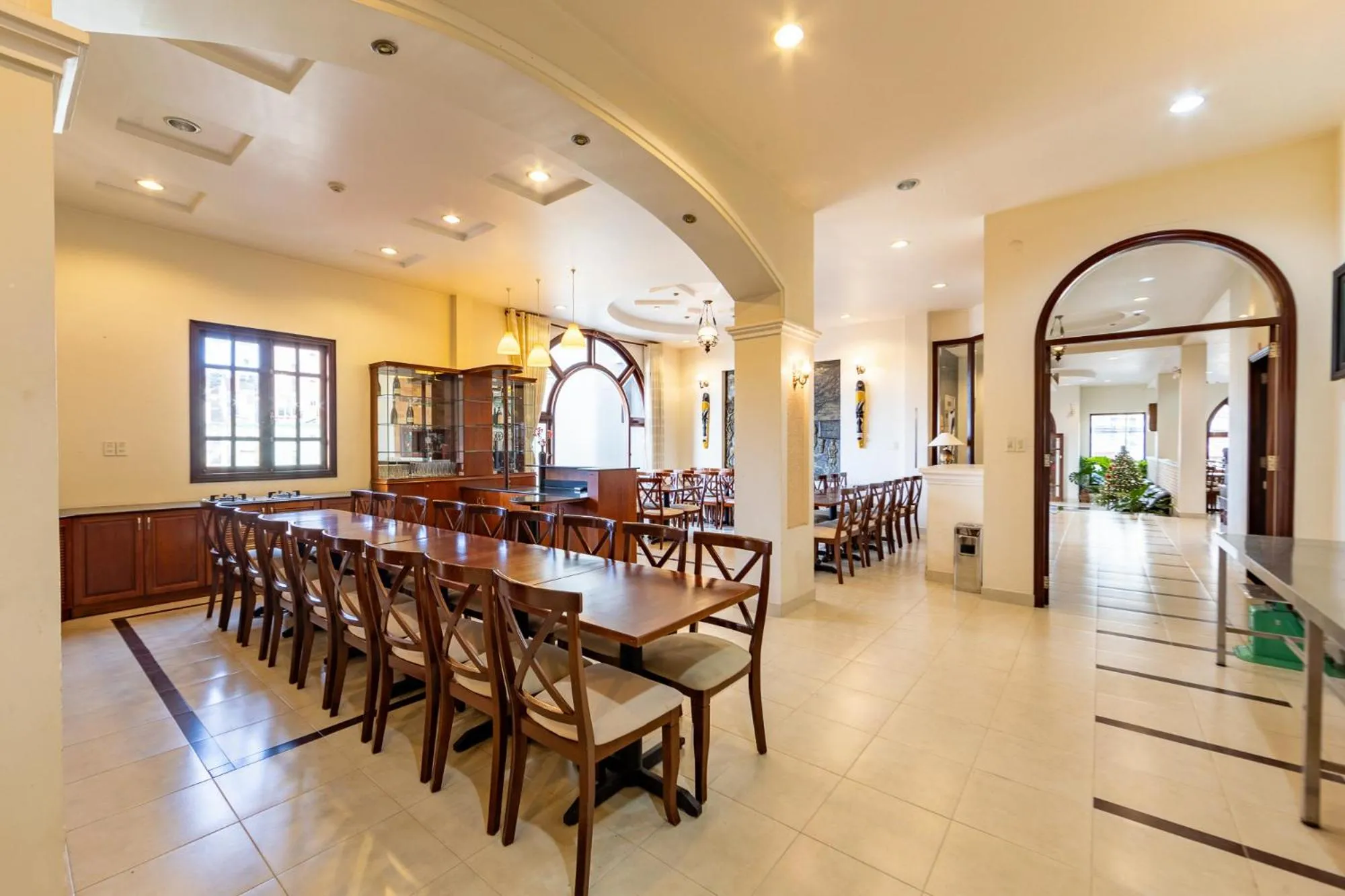 Restaurant/places to eat in Hùng Phong Hotel - Near Dalat Market