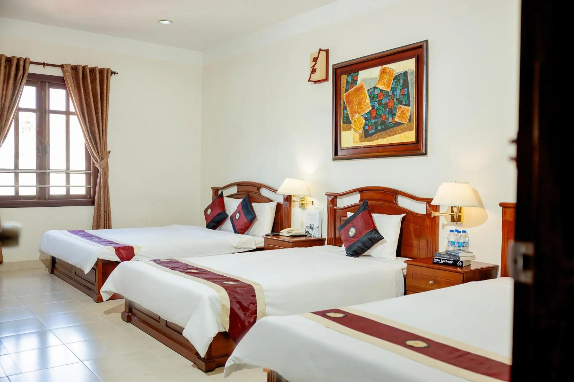 furniture, Bed in Hùng Phong Hotel - Near Dalat Market