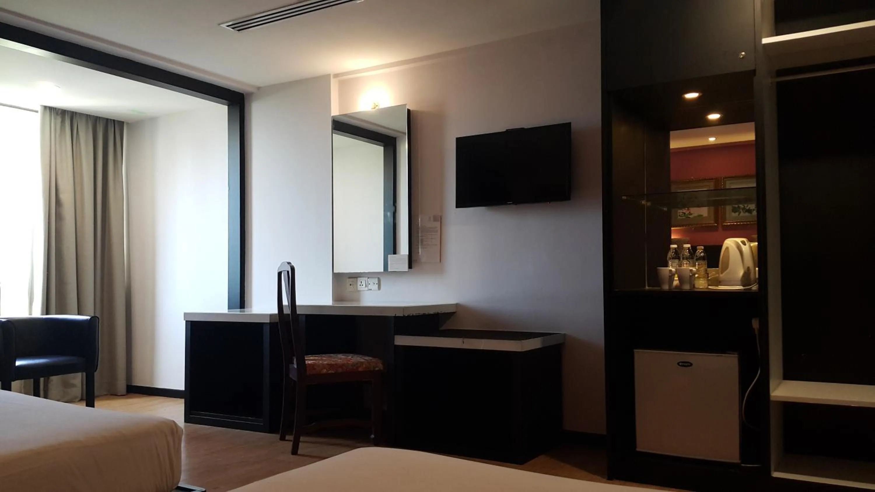 Bed in Red Rock Hotel Penang