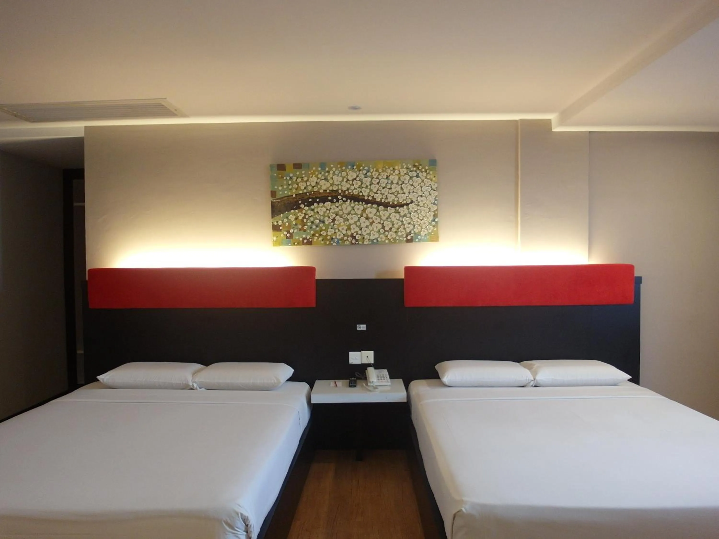Bedroom, Bed in Red Rock Hotel Penang