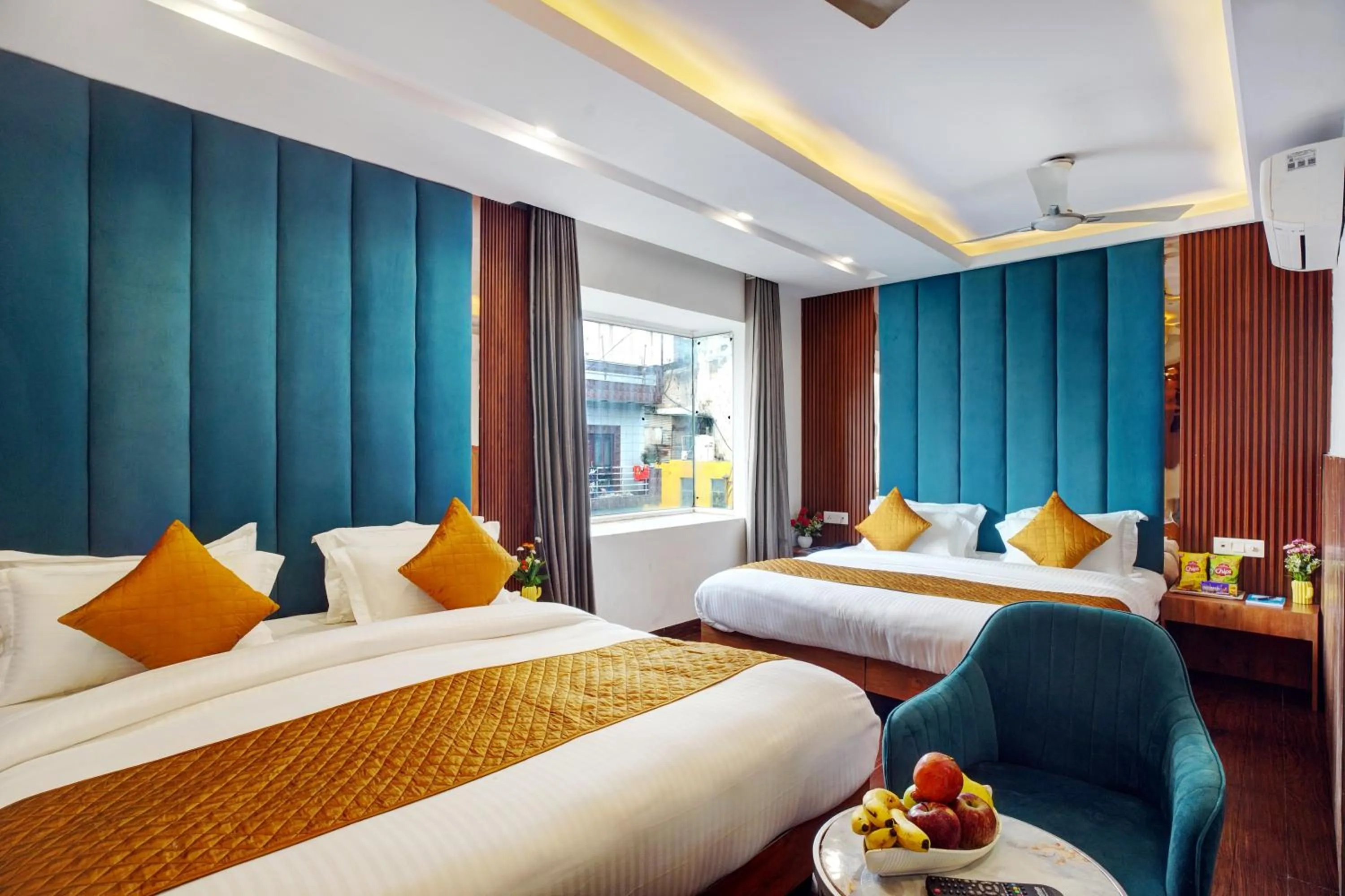 Bed in Hotel Cabana 5 Mins Walking Distance From NDLS Station