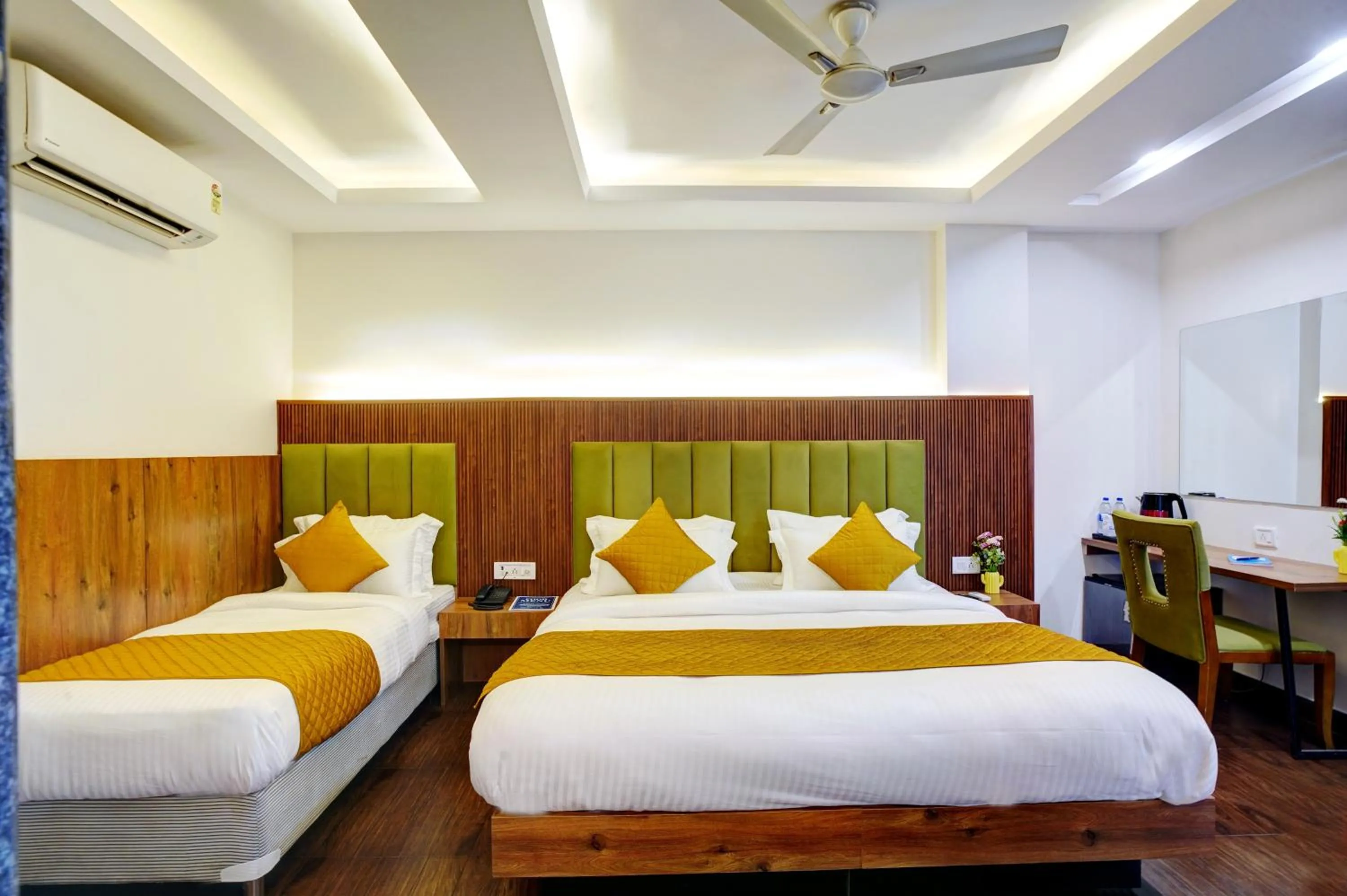 Bed in Hotel Cabana 5 Mins Walking Distance From NDLS Station