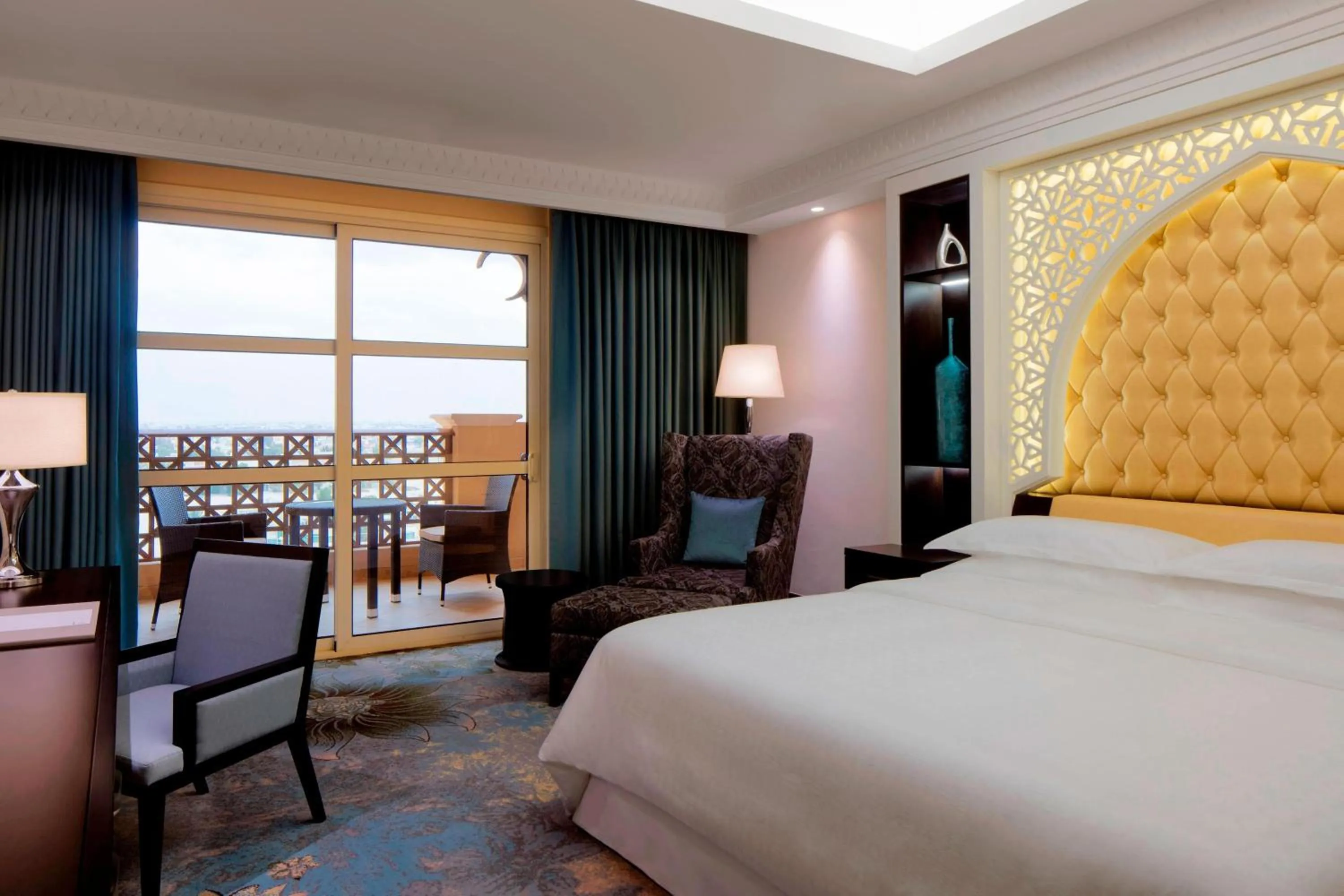 Photo of the whole room, Bed in Sheraton Sharjah Beach Resort and Spa