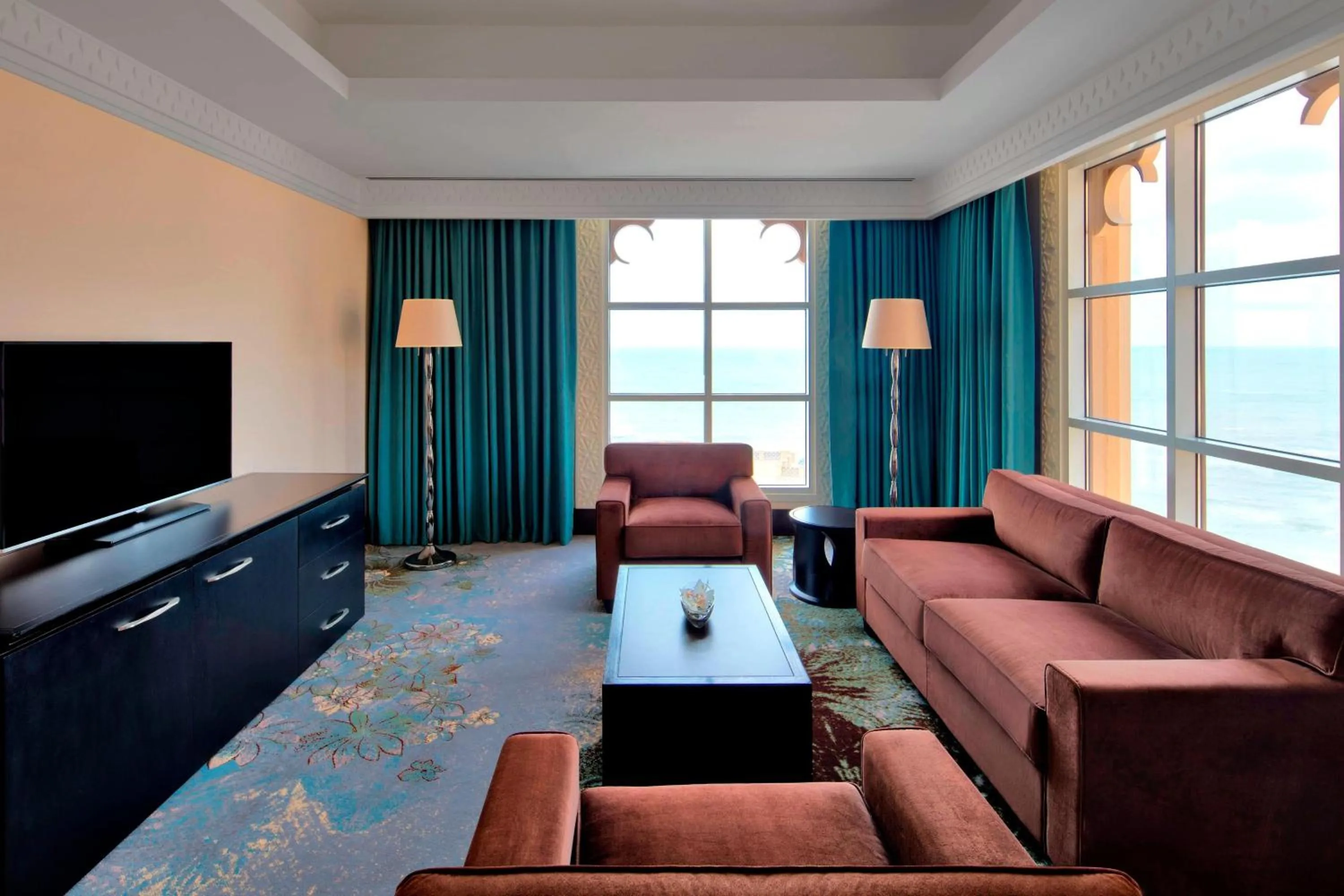 Living room in Sheraton Sharjah Beach Resort and Spa